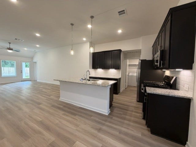 985 Garden Path Drive, Willis, TX 77378 985 Garden Path Drive, Willis, TX 77378