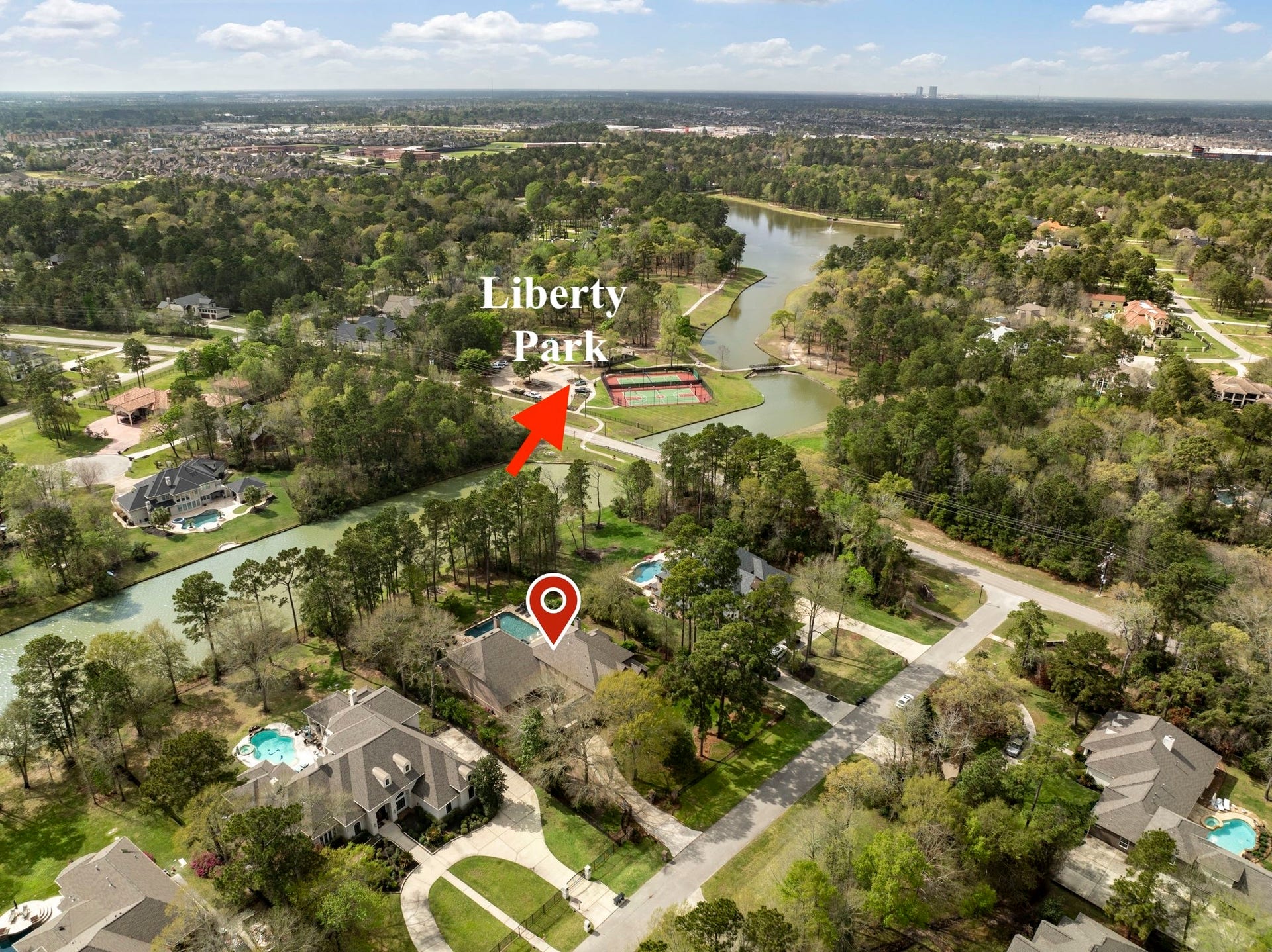 One of the many advantages of this location is the short walk to neighborhood amenities, including tennis and basketball courts, playground, pavilion, and scenic 1-mile walking path around Liberty Lake.