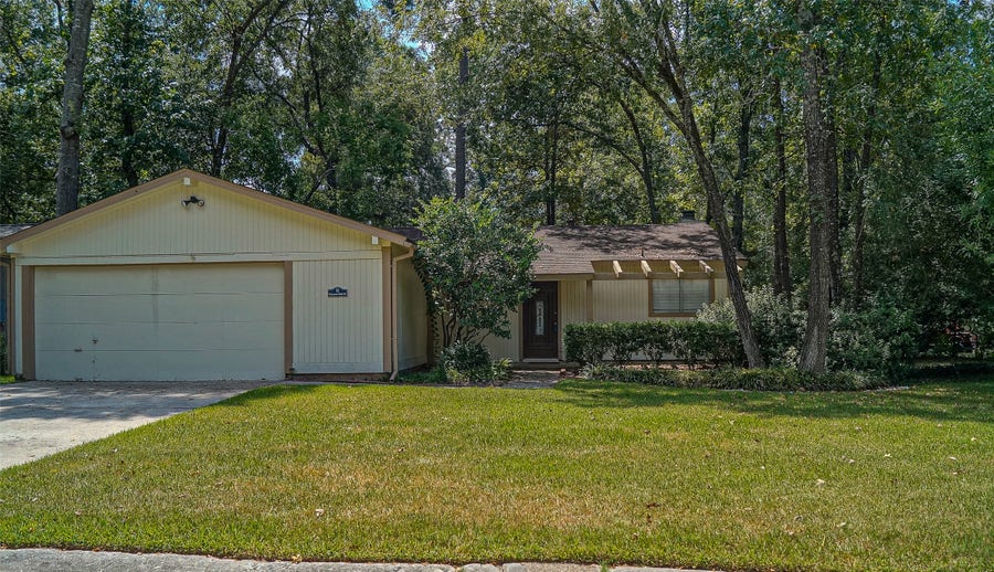 Property photo for 11 Canyon Oak Place, The Woodlands, TX