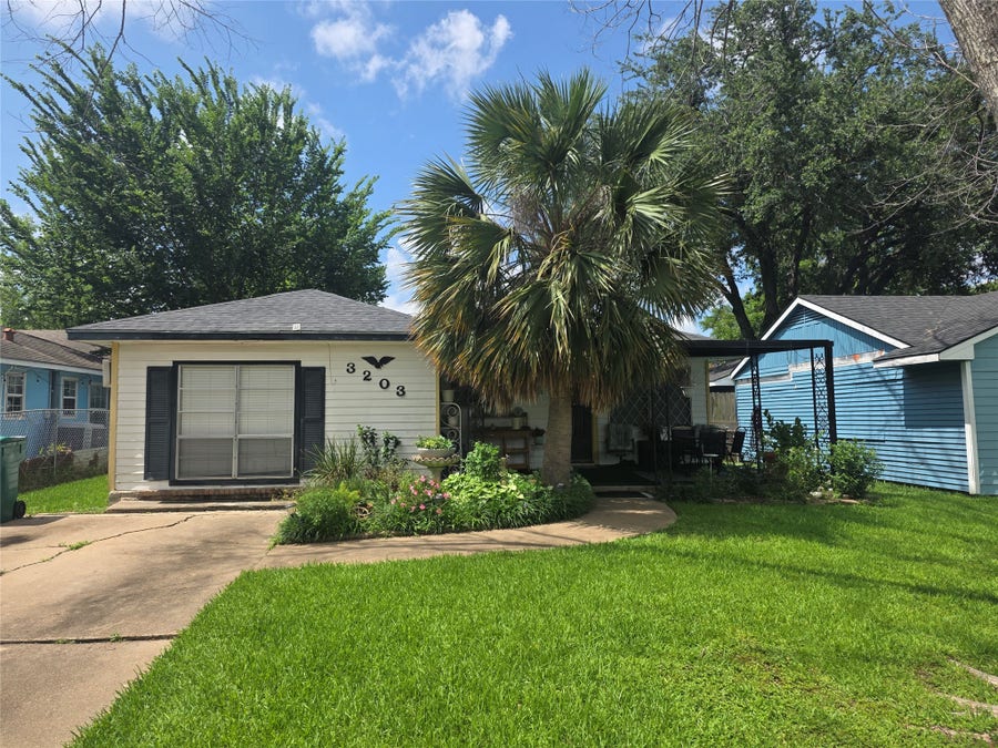 Property photo for 3203 Washington Street, Pasadena, TX