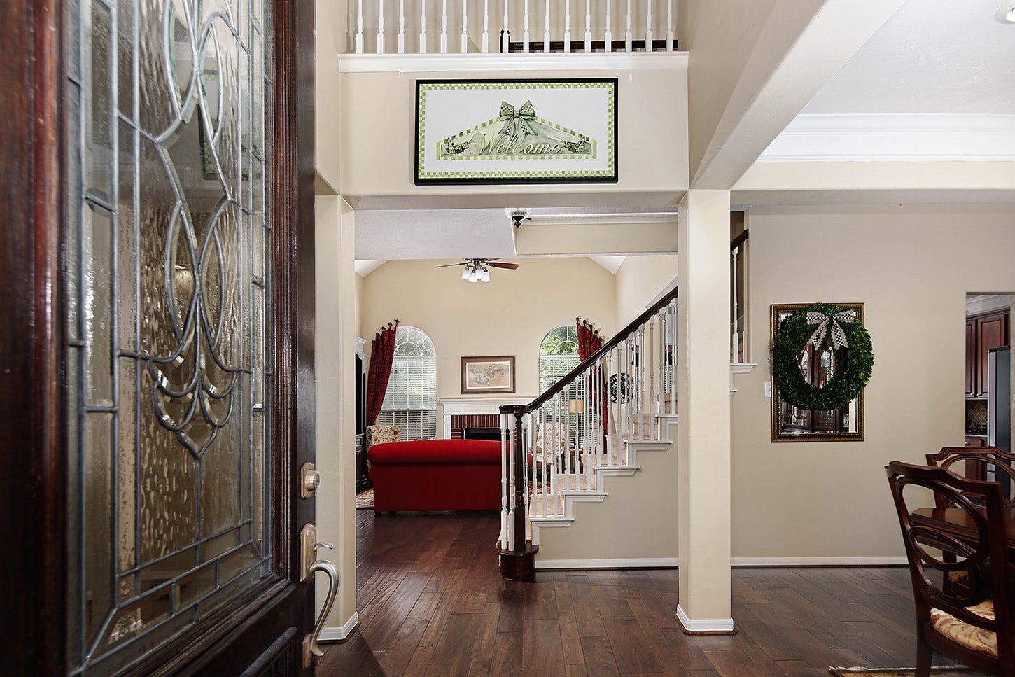2 Taupewood Place, The Woodlands, TX 77384 2 Taupewood Place, The Woodlands, TX 77384
