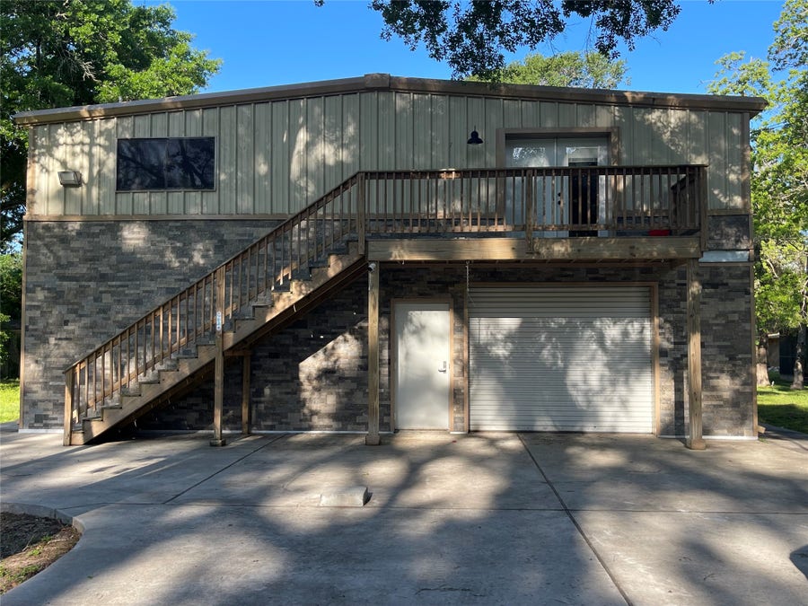 Property photo for 3406 E Bayou Drive E, #B, Dickinson, TX