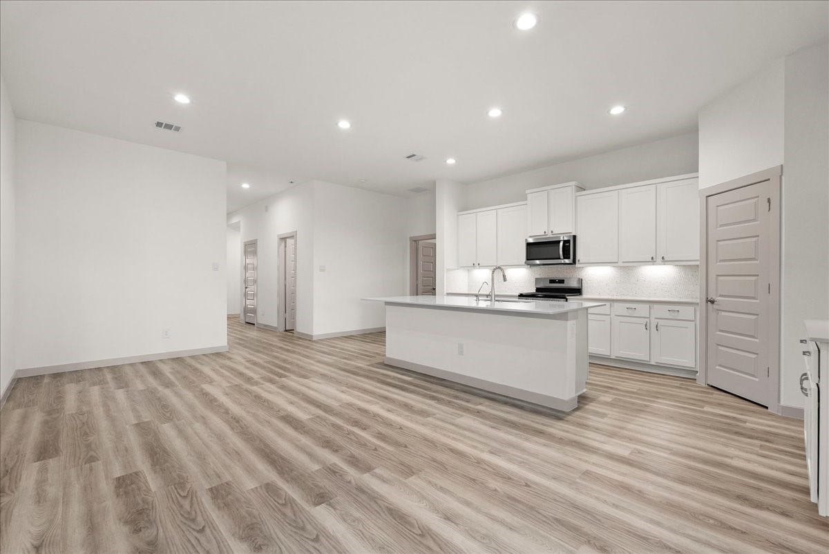 716 Westwood Drive, League City, TX 77573 716 Westwood Drive, League City, TX 77573