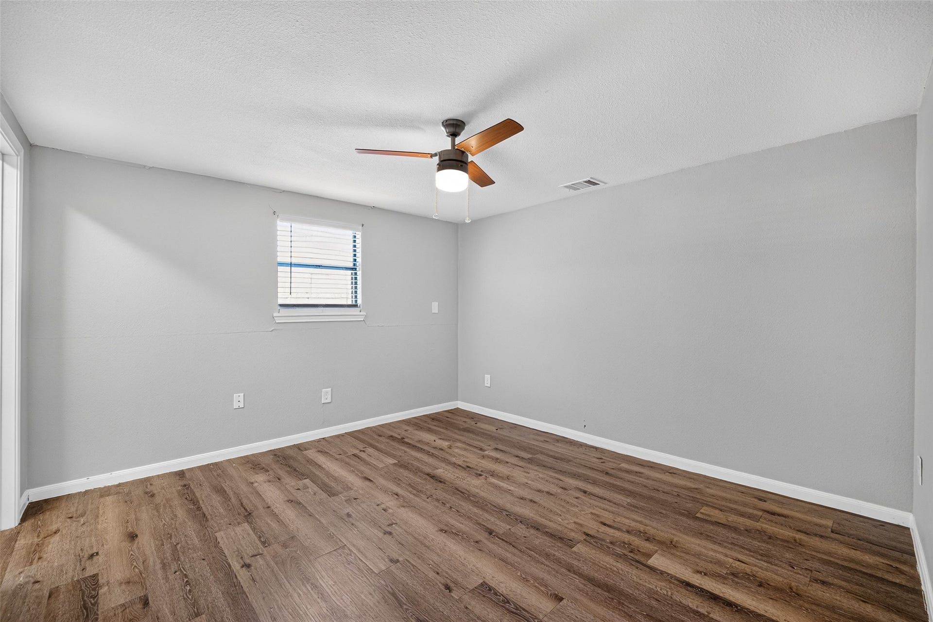 1211 Trimm Avenue, Pasadena, TX 77502 1211 Trimm Avenue, Pasadena, TX 77502