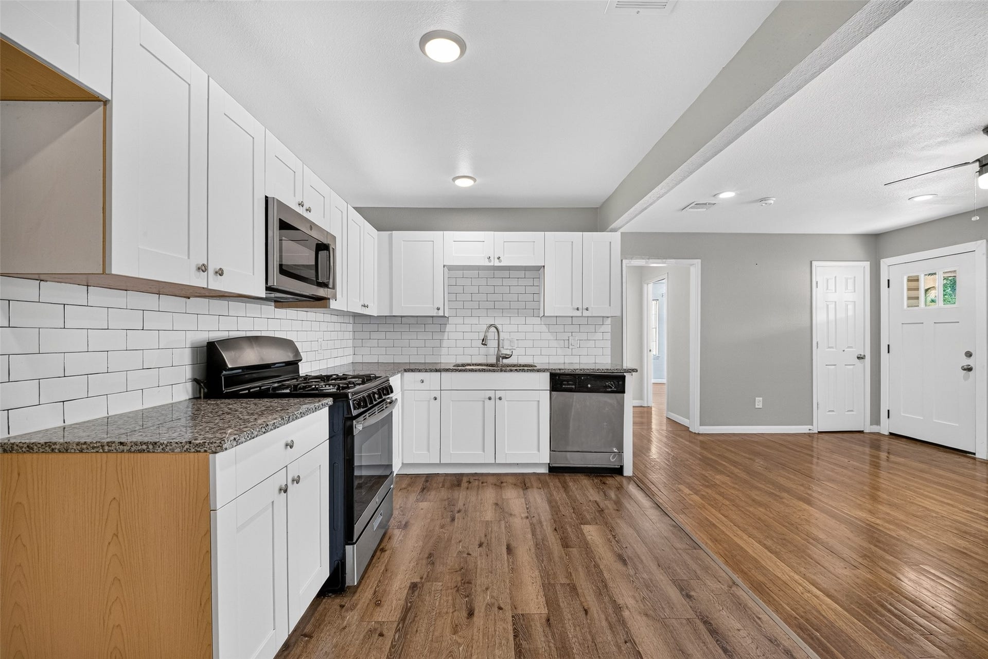 1211 Trimm Avenue, Pasadena, TX 77502 1211 Trimm Avenue, Pasadena, TX 77502