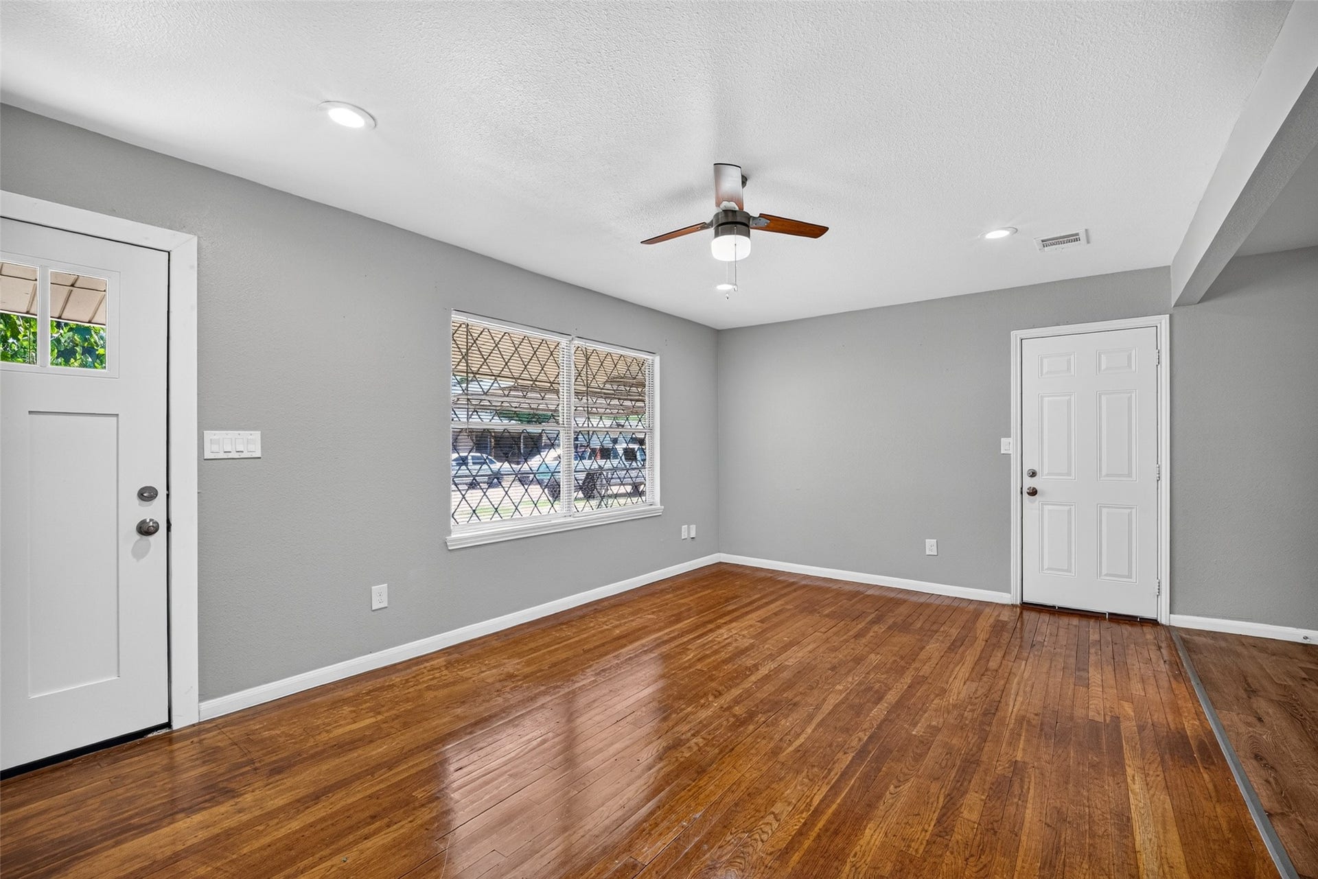 1211 Trimm Avenue, Pasadena, TX 77502 1211 Trimm Avenue, Pasadena, TX 77502