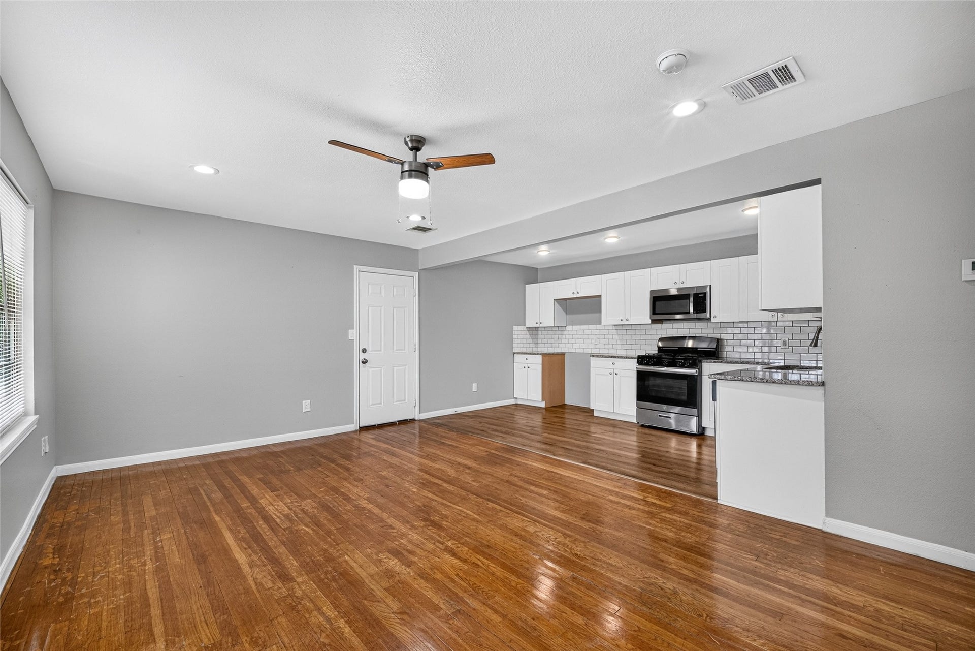 1211 Trimm Avenue, Pasadena, TX 77502 1211 Trimm Avenue, Pasadena, TX 77502