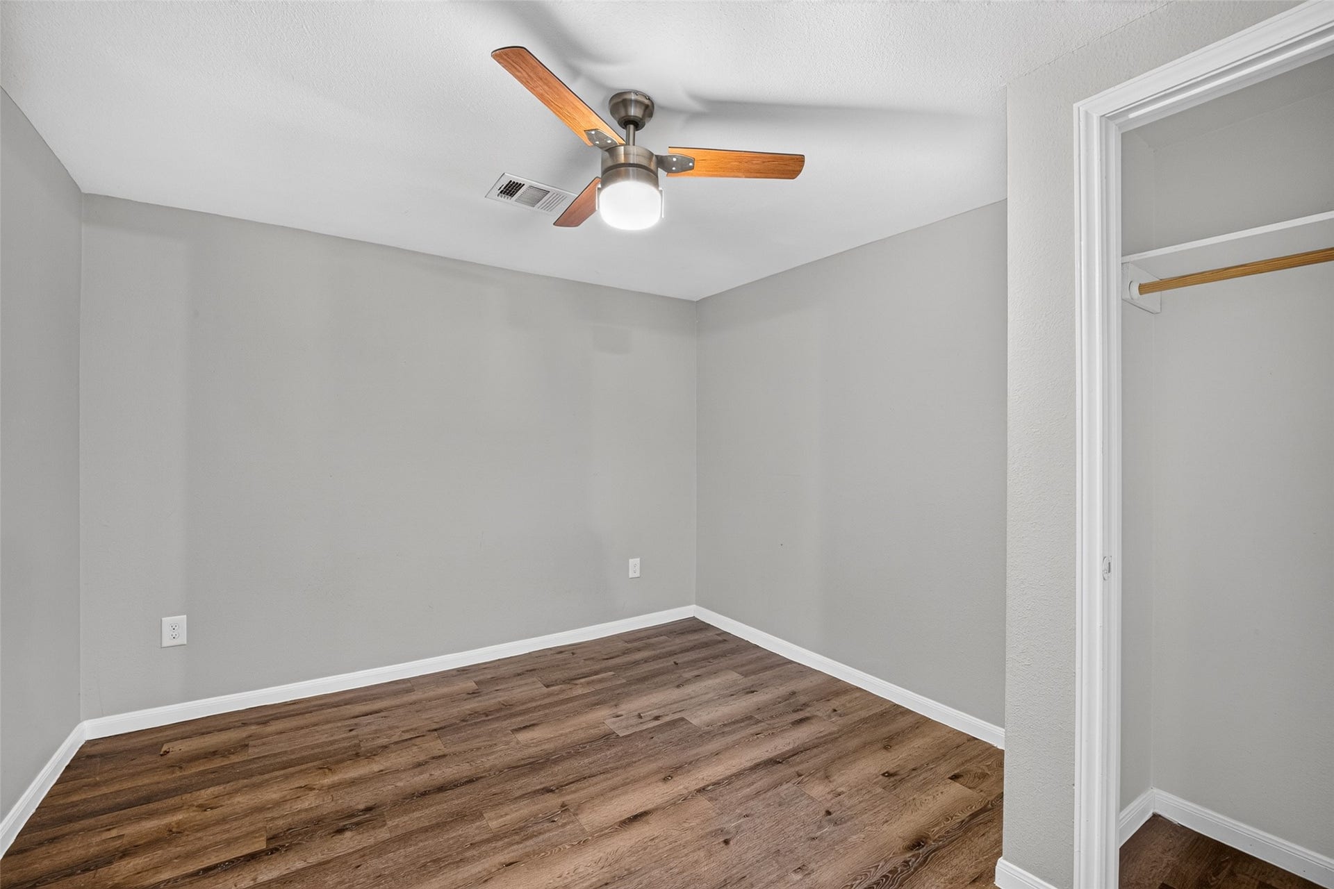 1211 Trimm Avenue, Pasadena, TX 77502 1211 Trimm Avenue, Pasadena, TX 77502