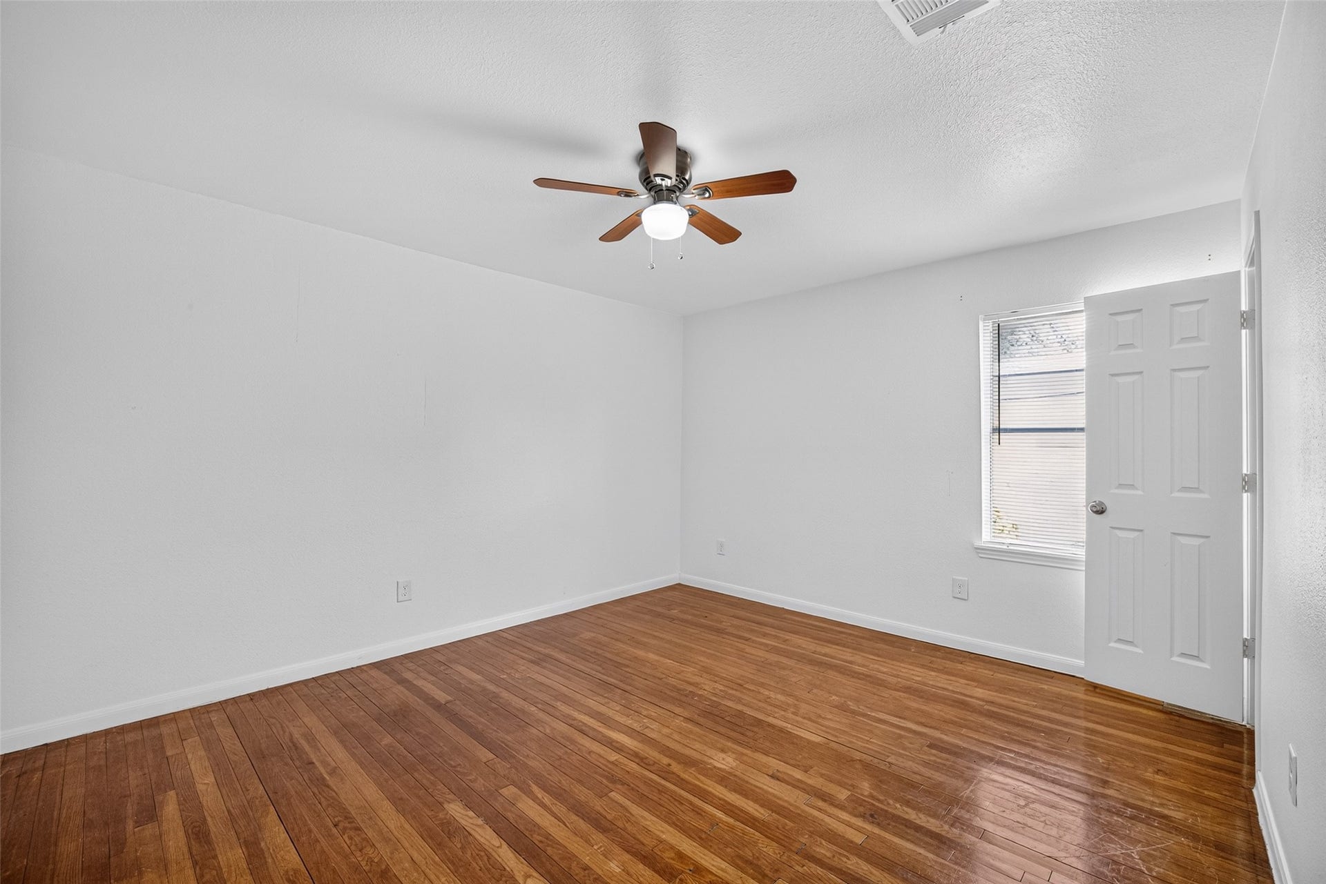 1211 Trimm Avenue, Pasadena, TX 77502 1211 Trimm Avenue, Pasadena, TX 77502