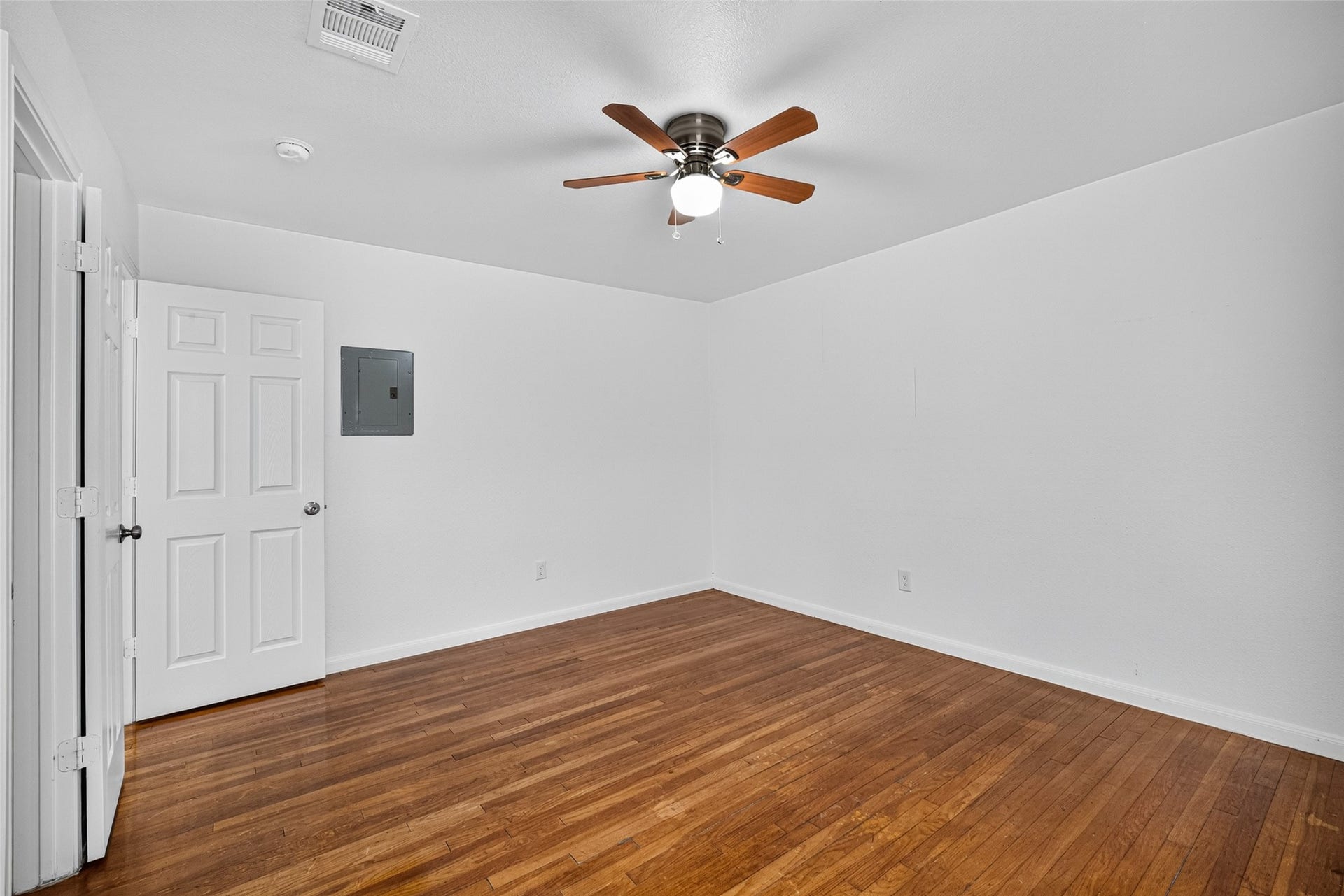 1211 Trimm Avenue, Pasadena, TX 77502 1211 Trimm Avenue, Pasadena, TX 77502