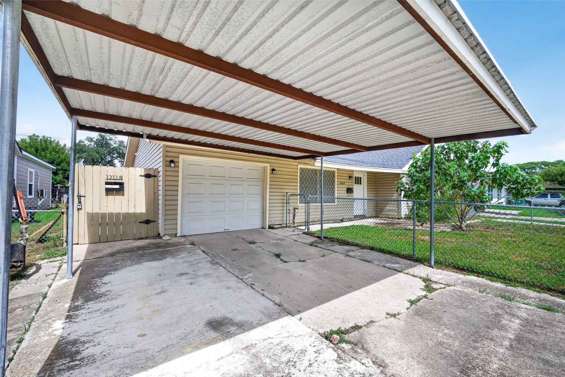 1211 Trimm Avenue, Pasadena, TX 77502 1211 Trimm Avenue, Pasadena, TX 77502