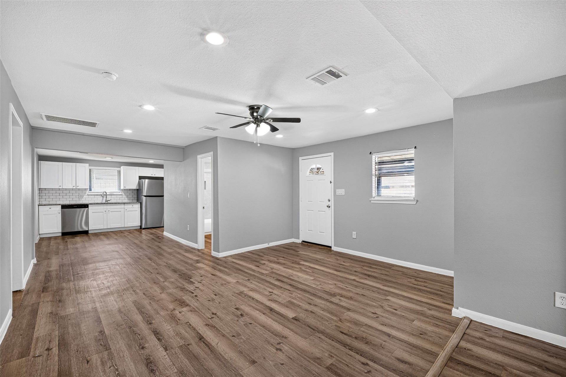 1211 Trimm Avenue, Pasadena, TX 77502 1211 Trimm Avenue, Pasadena, TX 77502
