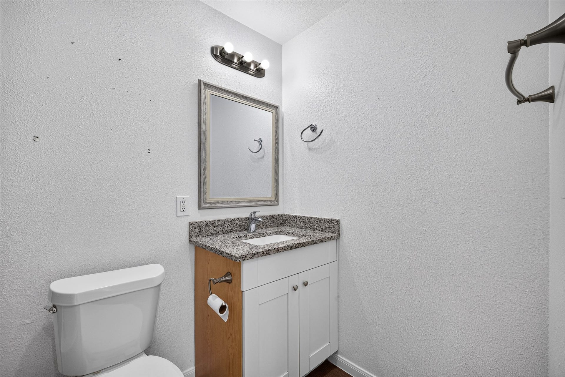 1211 Trimm Avenue, Pasadena, TX 77502 1211 Trimm Avenue, Pasadena, TX 77502