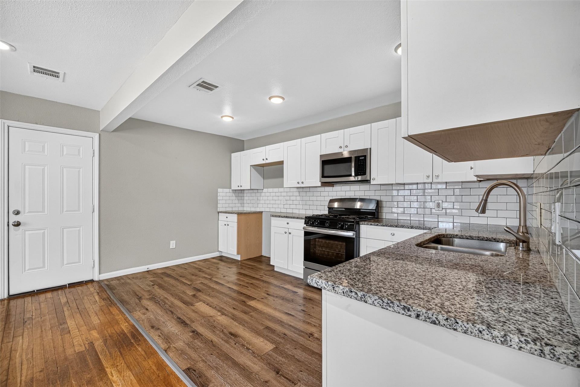 1211 Trimm Avenue, Pasadena, TX 77502 1211 Trimm Avenue, Pasadena, TX 77502