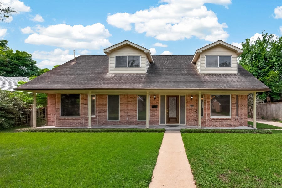 Property photo for 4305 Goldfinch Street, Houston, TX