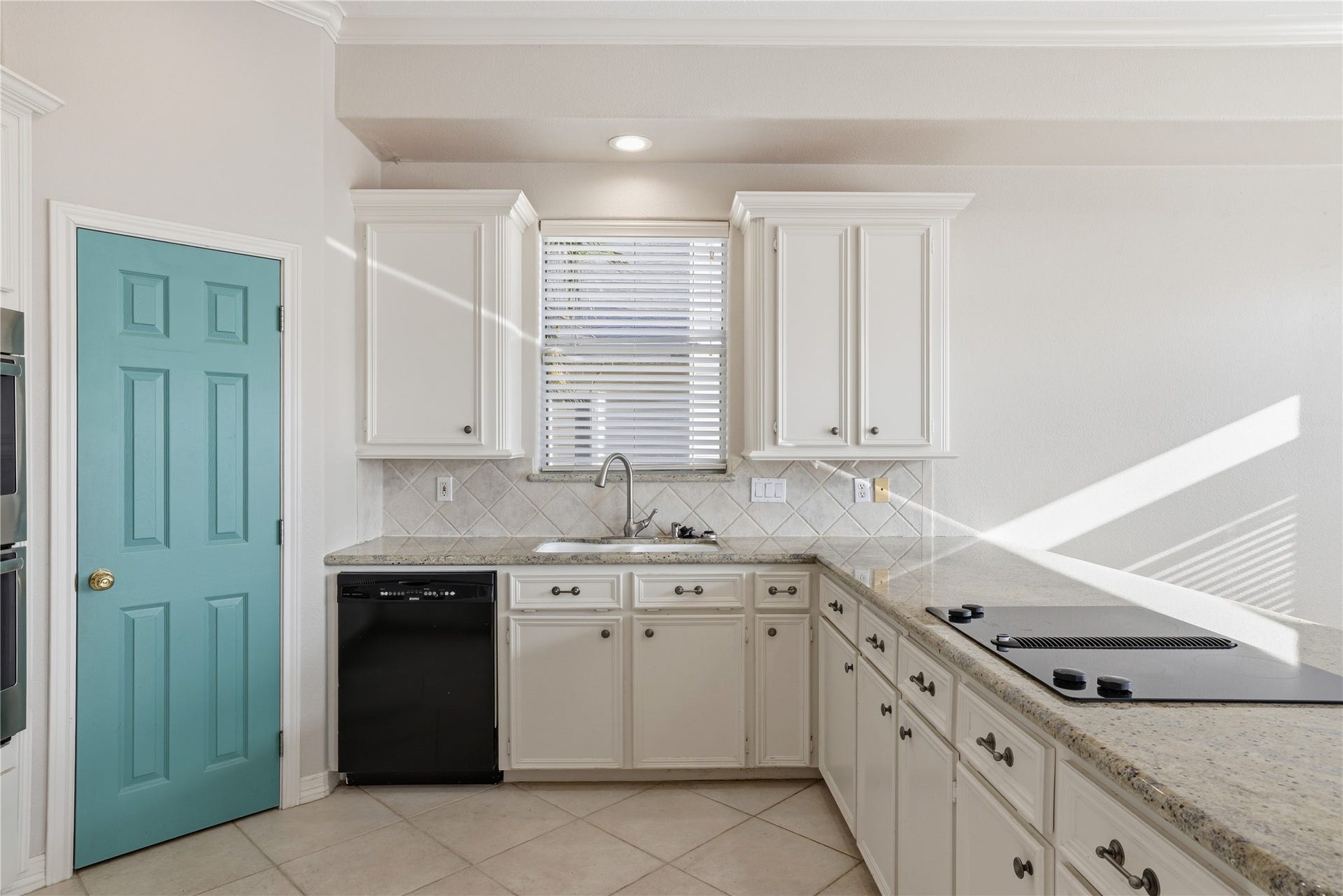 414 Westerly, Tiki Island, TX 77554 Kitchen