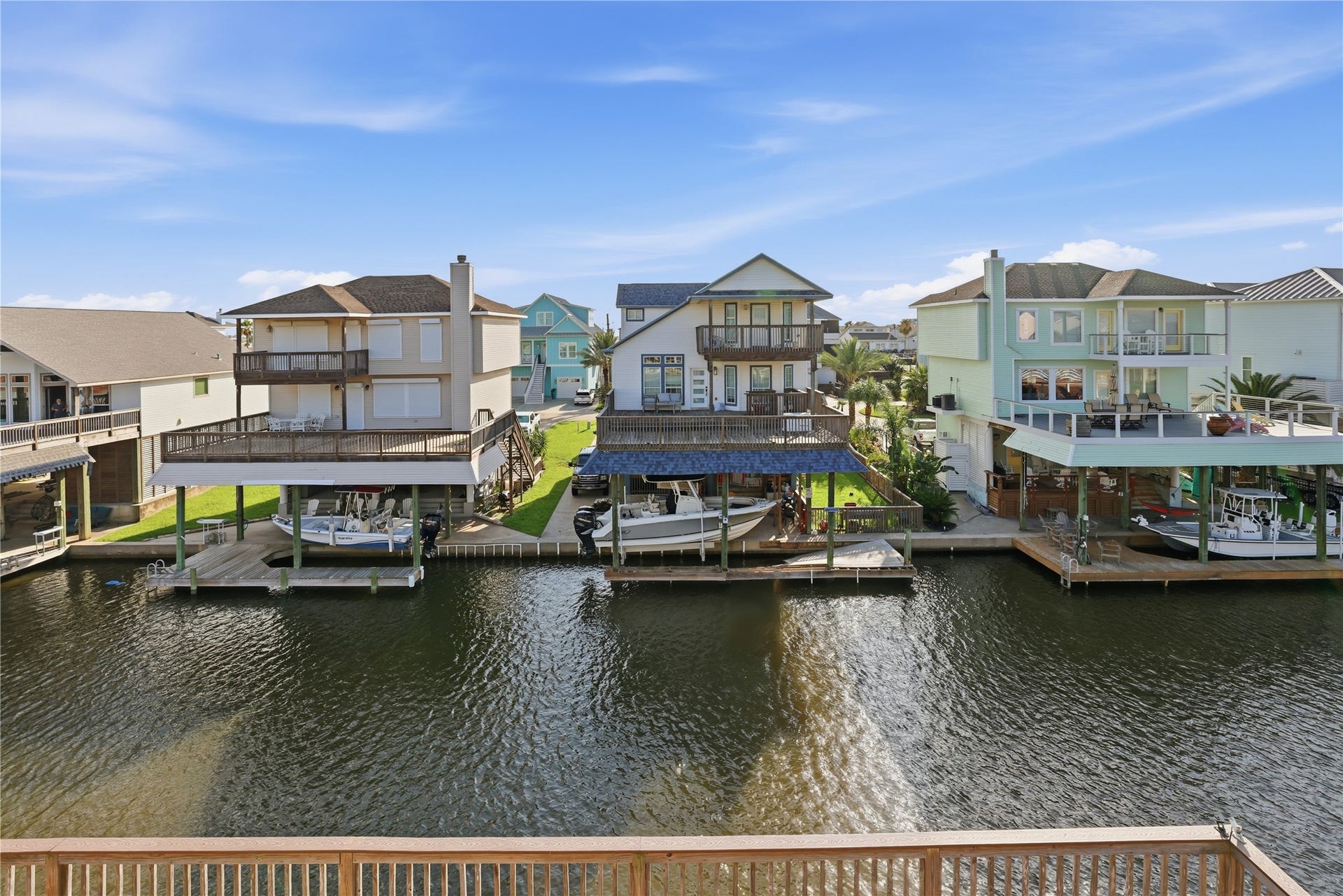 414 Westerly, Tiki Island, TX 77554 Primary Bedroom Balcony View
