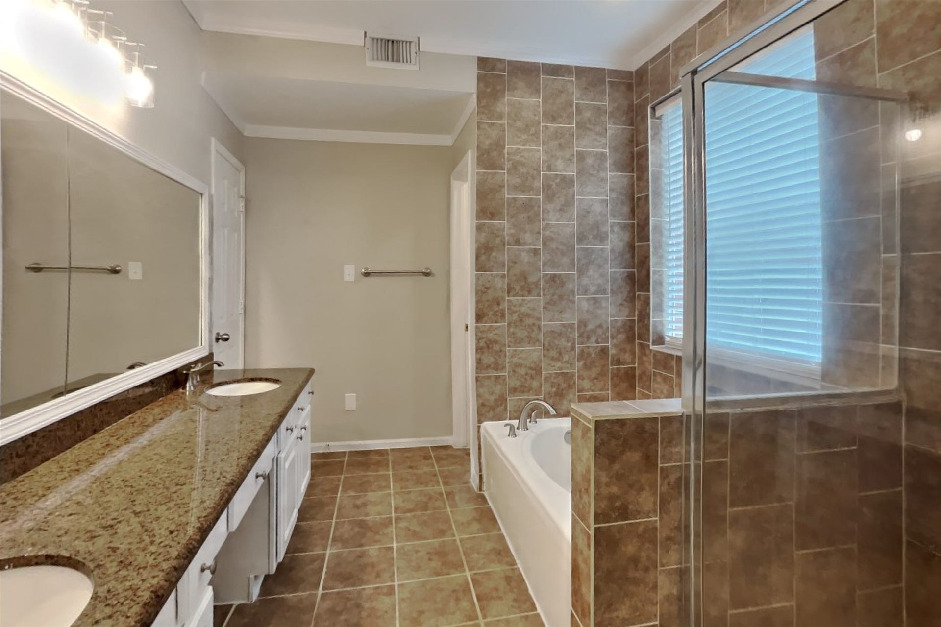 4731 Silverlake Drive, Sugar Land, TX 77479