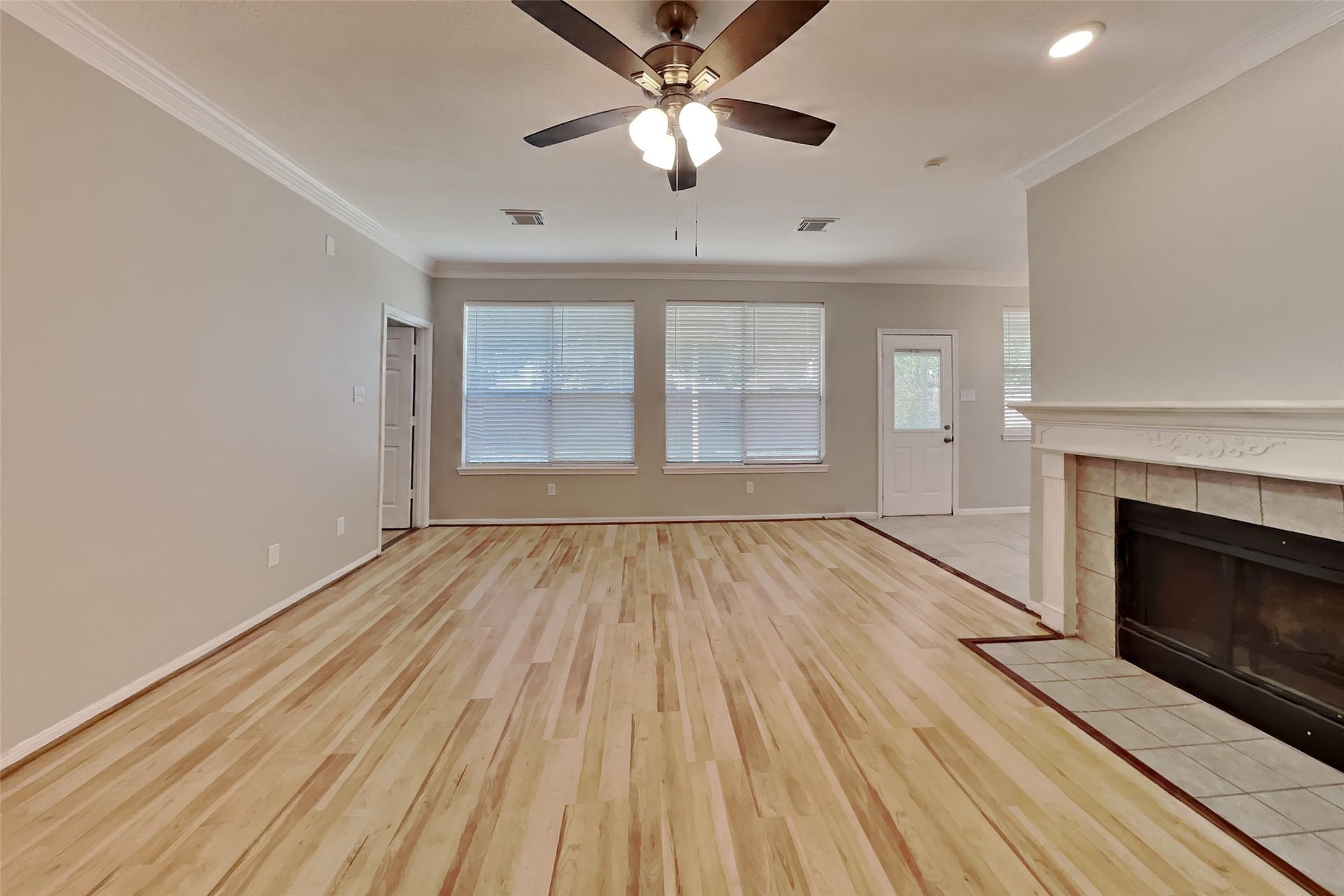 4731 Silverlake Drive, Sugar Land, TX 77479