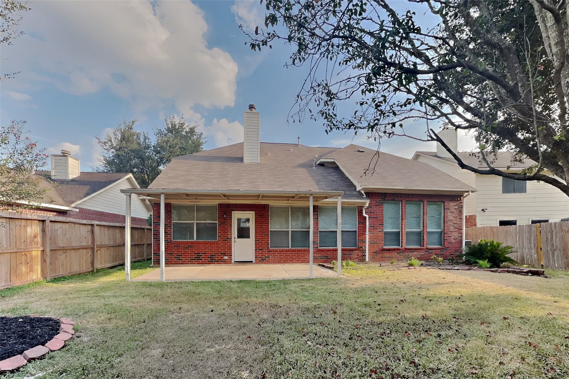 4731 Silverlake Drive, Sugar Land, TX 77479