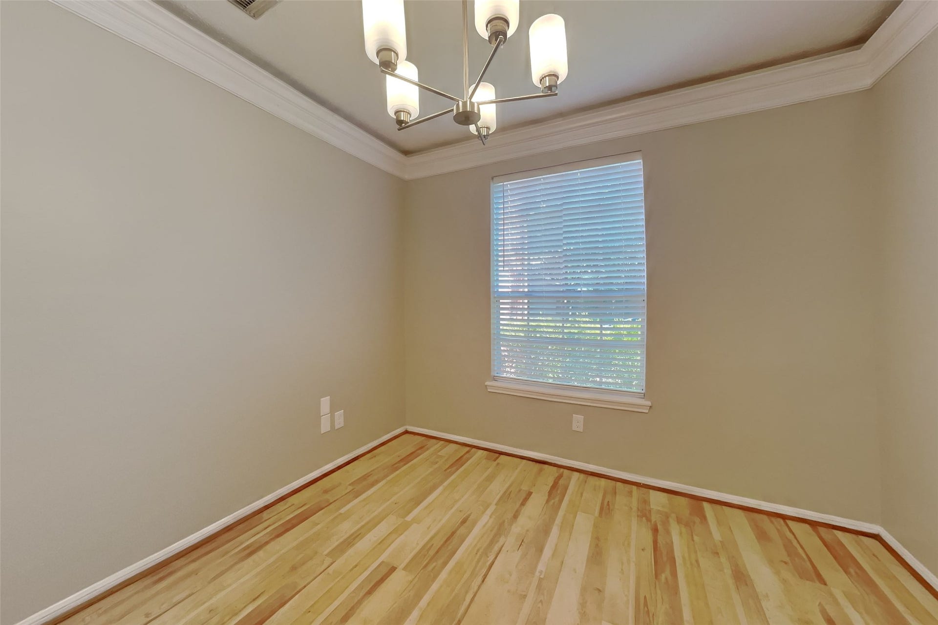 4731 Silverlake Drive, Sugar Land, TX 77479