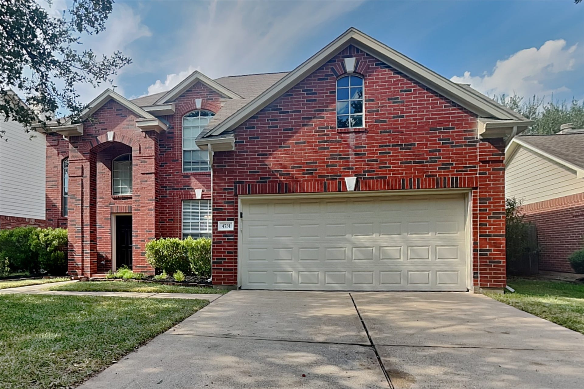 4731 Silverlake Drive, Sugar Land, TX 77479
