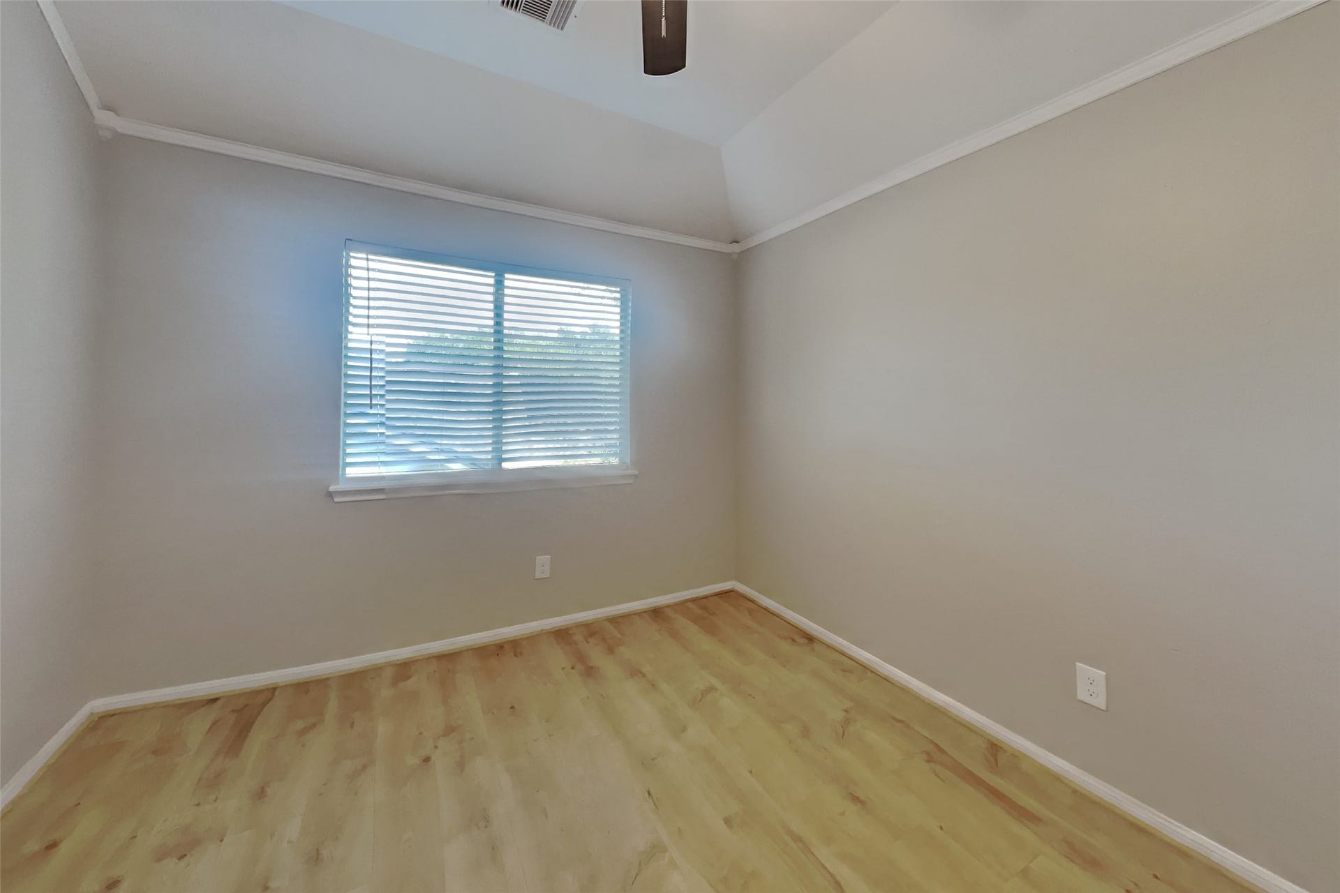 4731 Silverlake Drive, Sugar Land, TX 77479