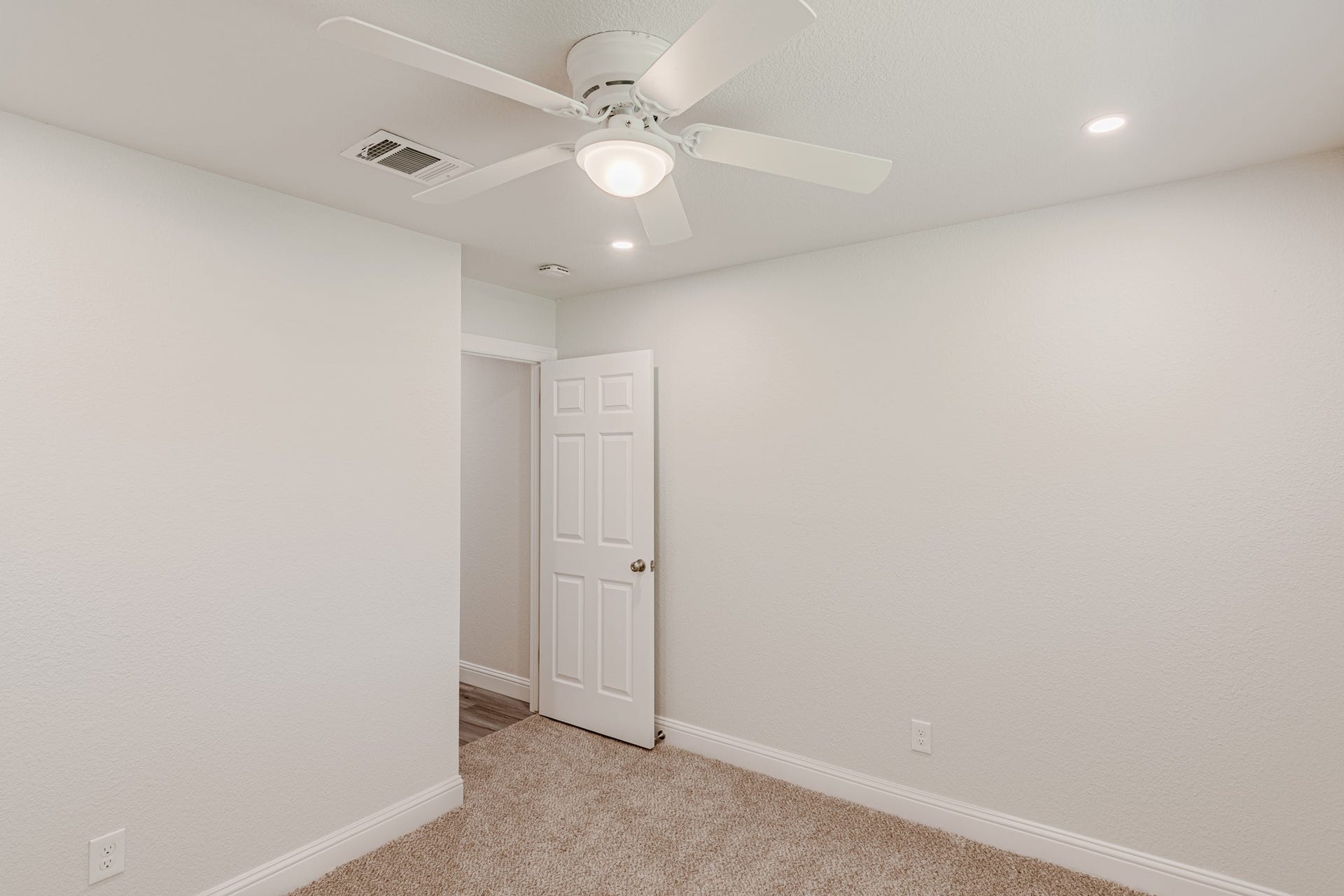 3402 Gary Lane, Spring, TX 77380 3402 Gary Lane, Spring, TX 77380