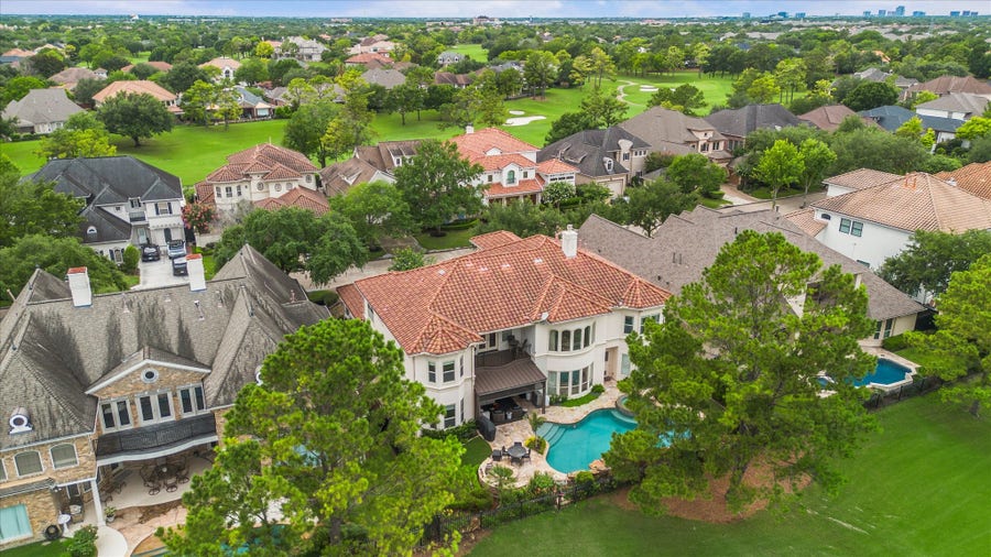 Property photo for 3319 Bridgeberry Lane, Houston, TX