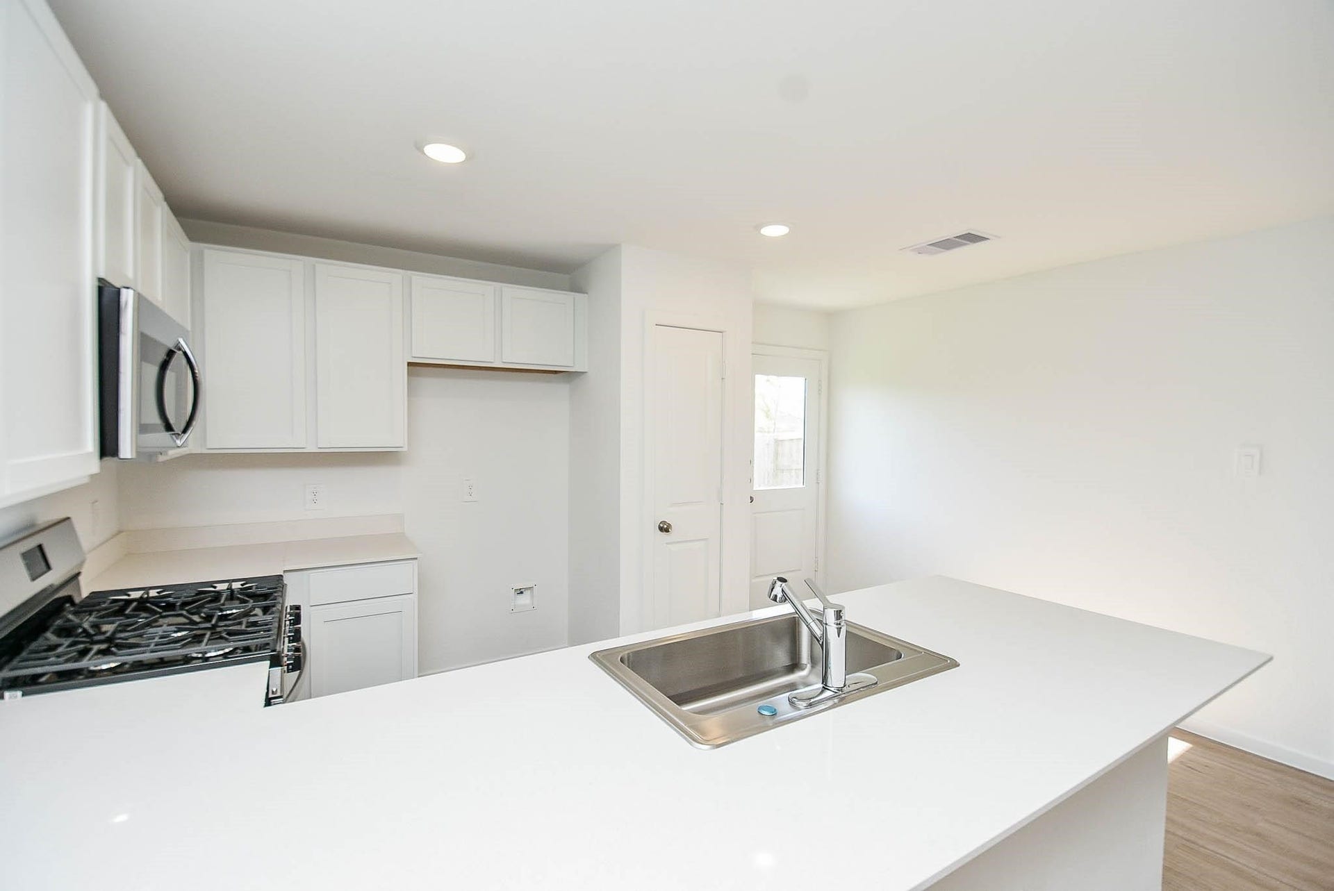 1542 San Sebastien Drive, Conroe, TX 77301 1542 San Sebastien Drive, Conroe, TX 77301