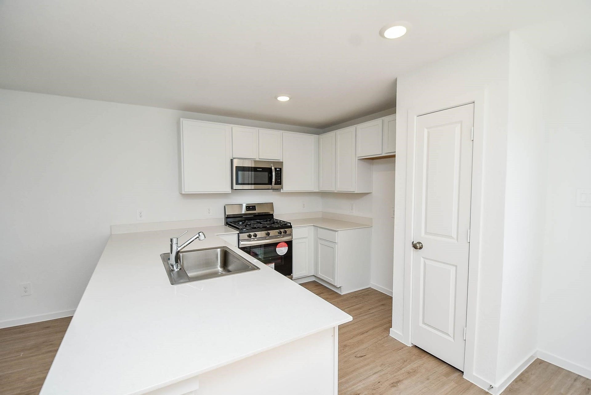 1542 San Sebastien Drive, Conroe, TX 77301 1542 San Sebastien Drive, Conroe, TX 77301