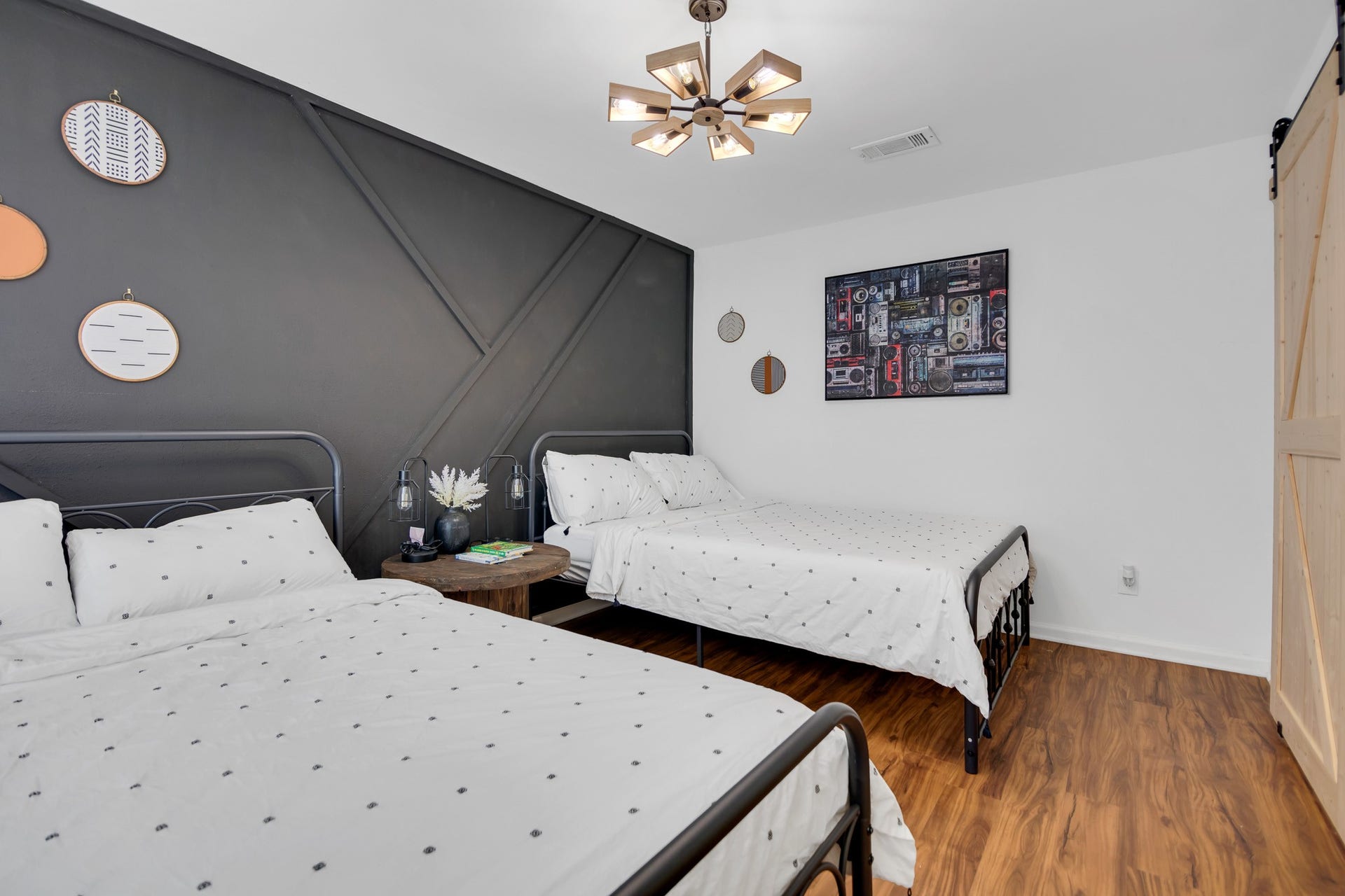 5755 Cartagena Street, Houston, TX 77035 5755 Cartagena Street, Houston, TX 77035