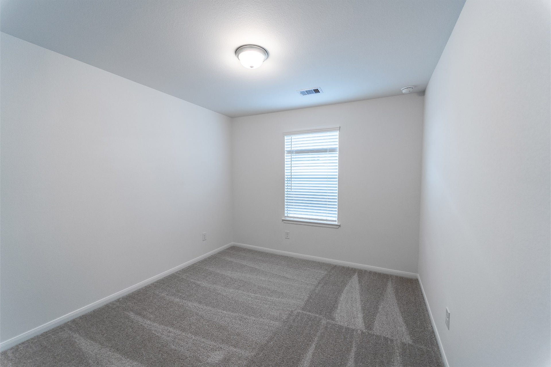 1722 Navigation Lane, Angleton, TX 77515