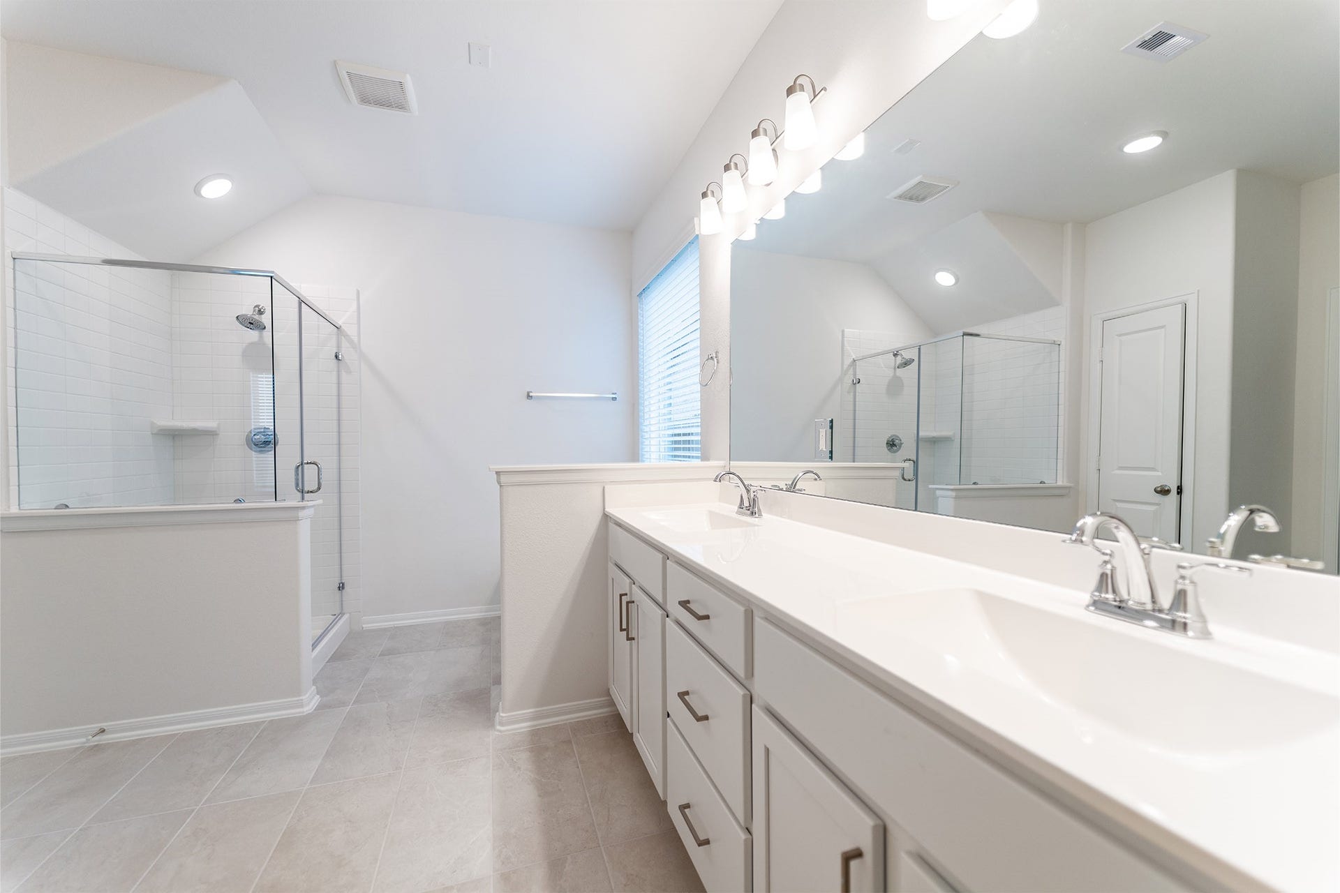 1722 Navigation Lane, Angleton, TX 77515