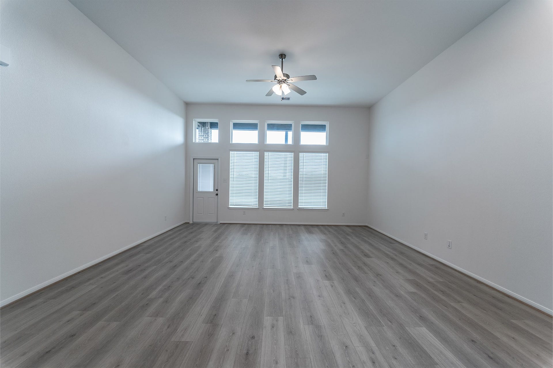 1722 Navigation Lane, Angleton, TX 77515