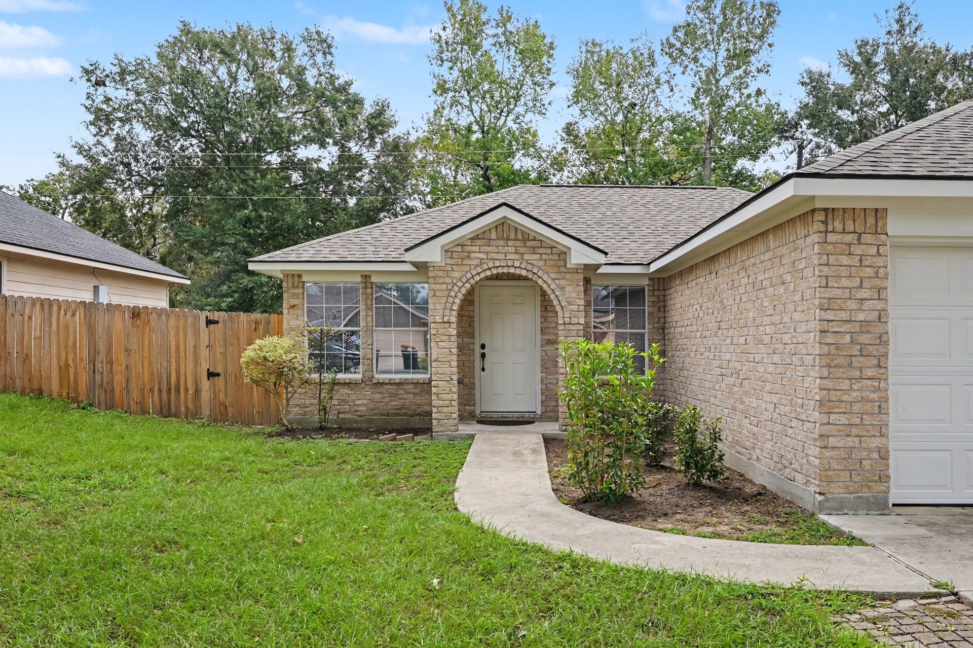 5540 N Buffalo Cir, Willis, TX 77378
