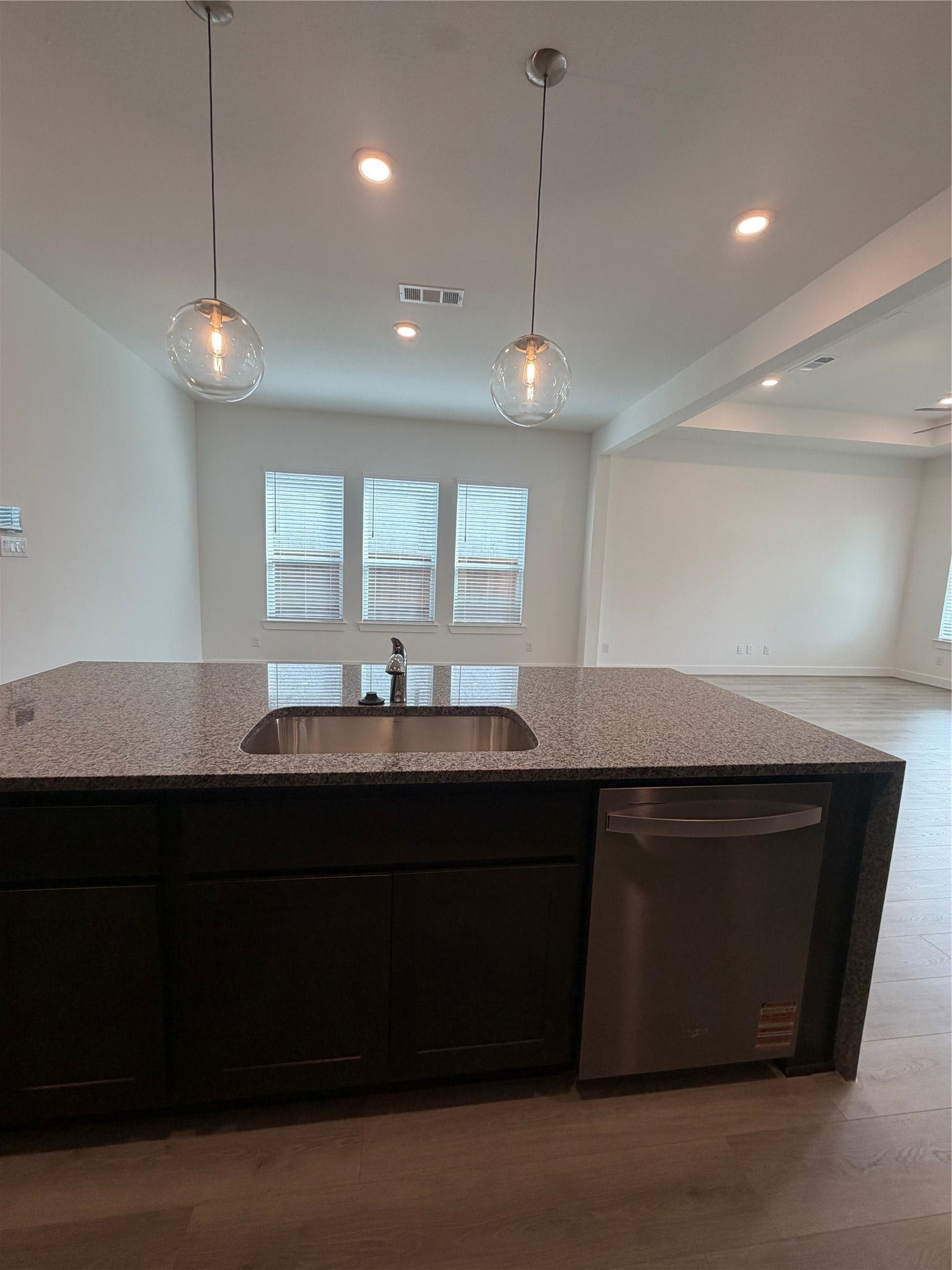 7129 Carriage Light Drive, Magnolia, TX 77354