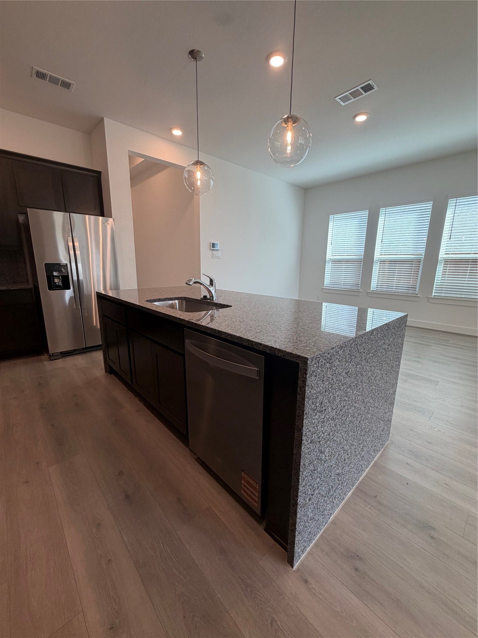 7129 Carriage Light Drive, Magnolia, TX 77354