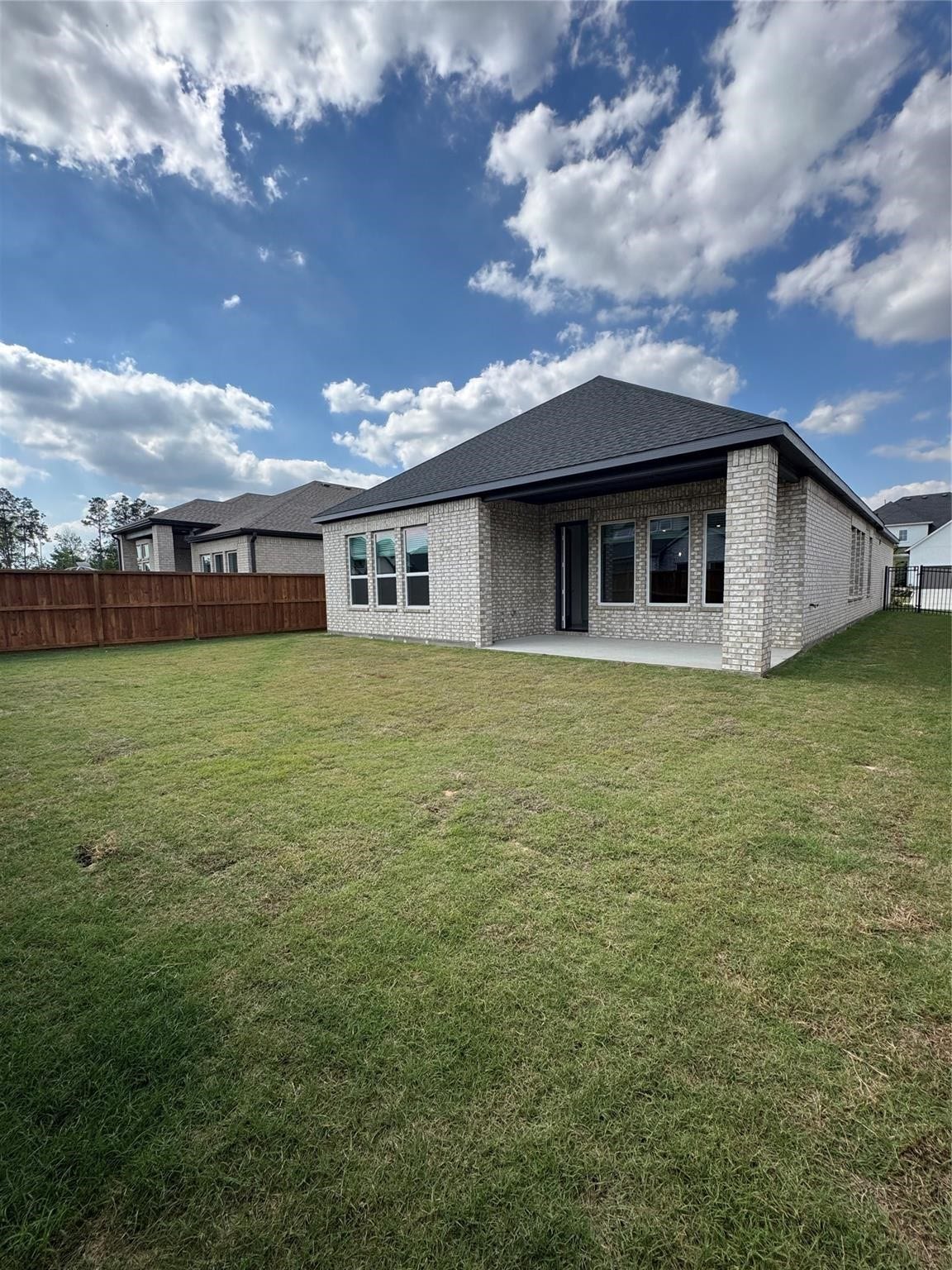 7129 Carriage Light Drive, Magnolia, TX 77354