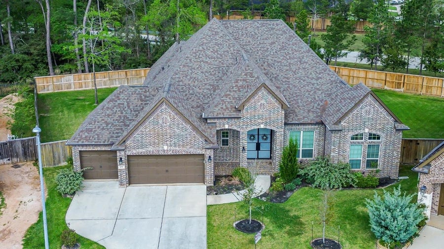 Property photo for 1050 Groveton Ridge Lane, Pinehurst, TX