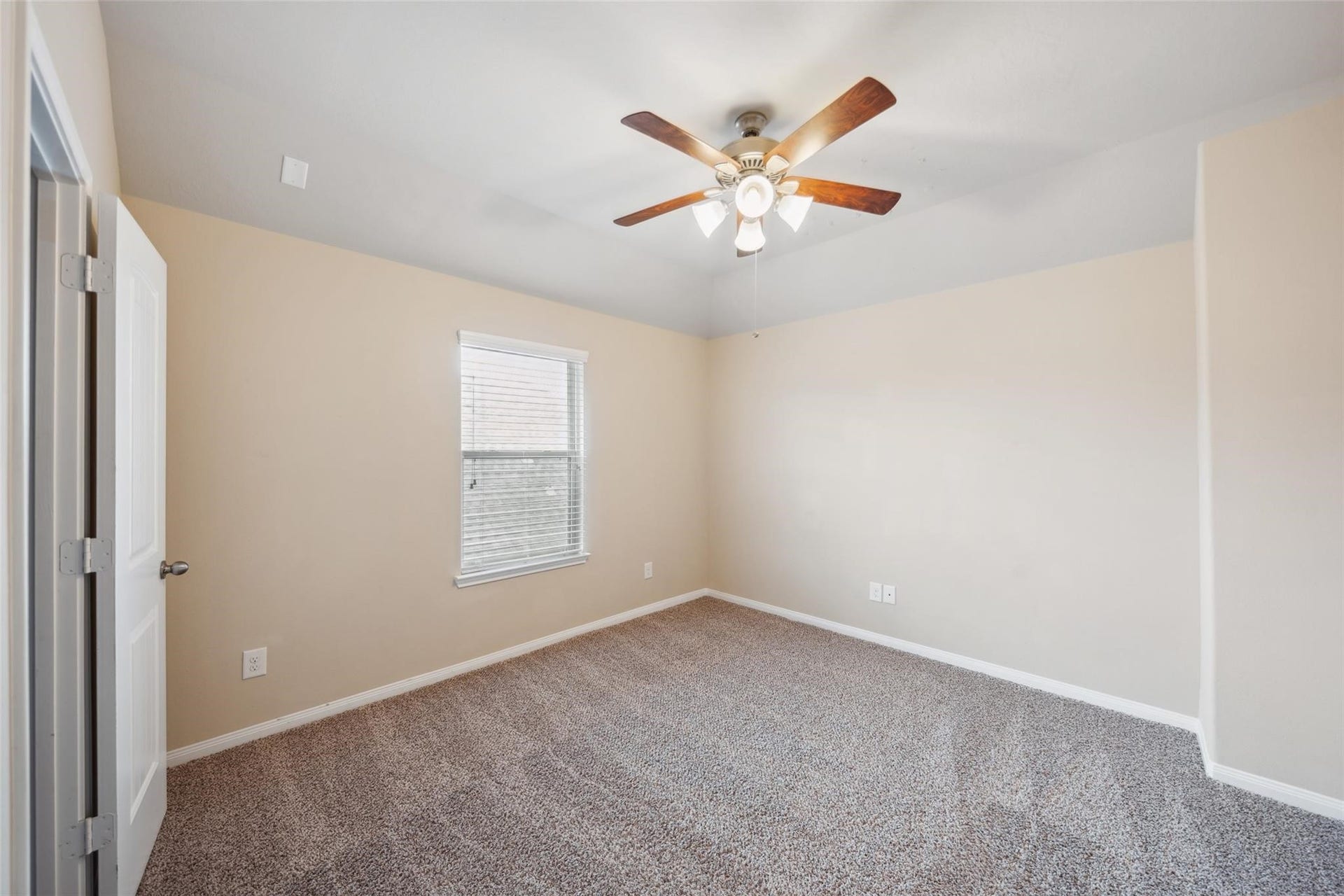 1306 S Maple Drive, Katy, TX 77493 1306 S Maple Drive, Katy, TX 77493