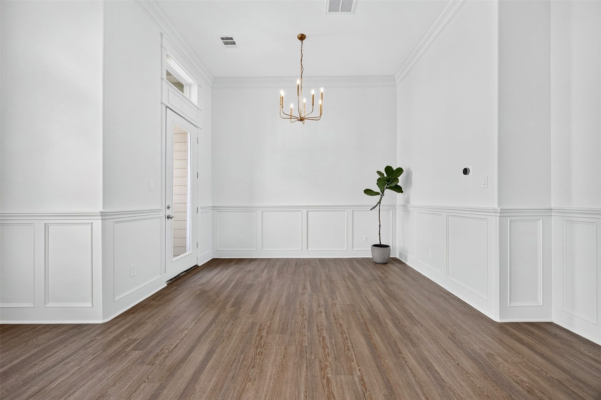 2121 Bidwell Drive, Houston, TX 77018