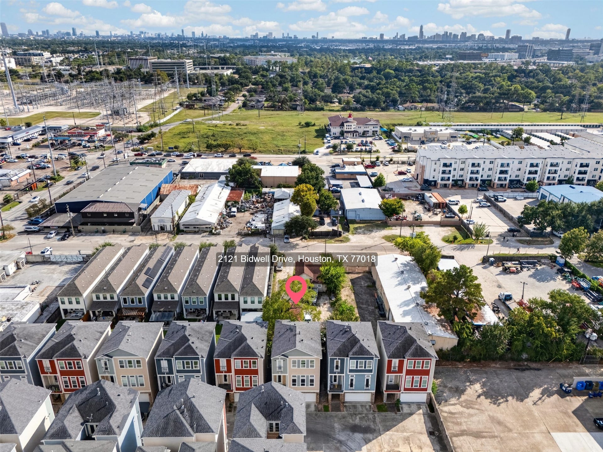 2121 Bidwell Drive, Houston, TX 77018
