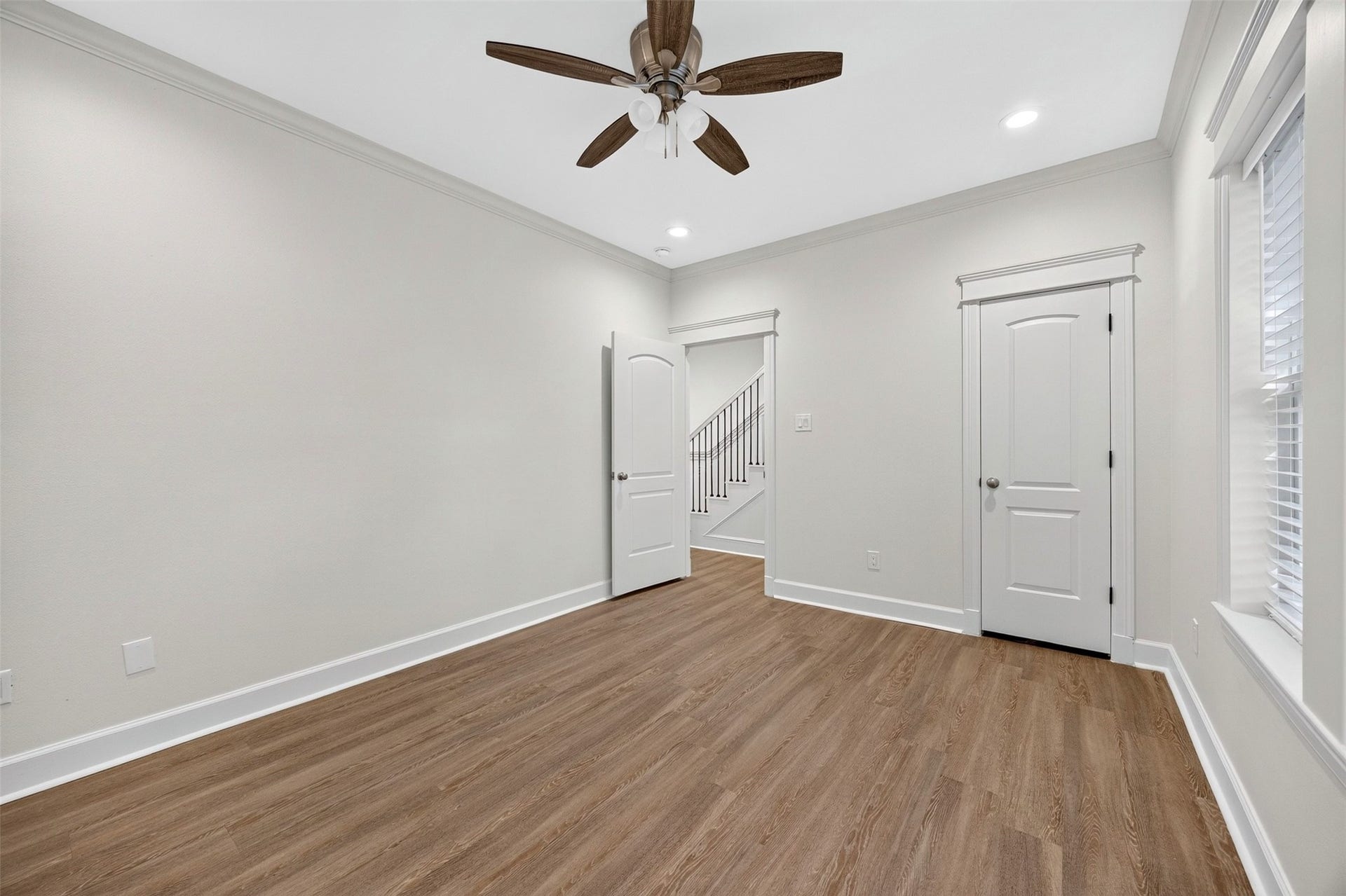 2121 Bidwell Drive, Houston, TX 77018