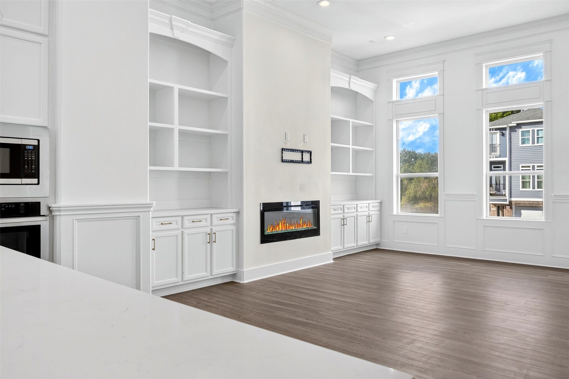 2121 Bidwell Drive, Houston, TX 77018
