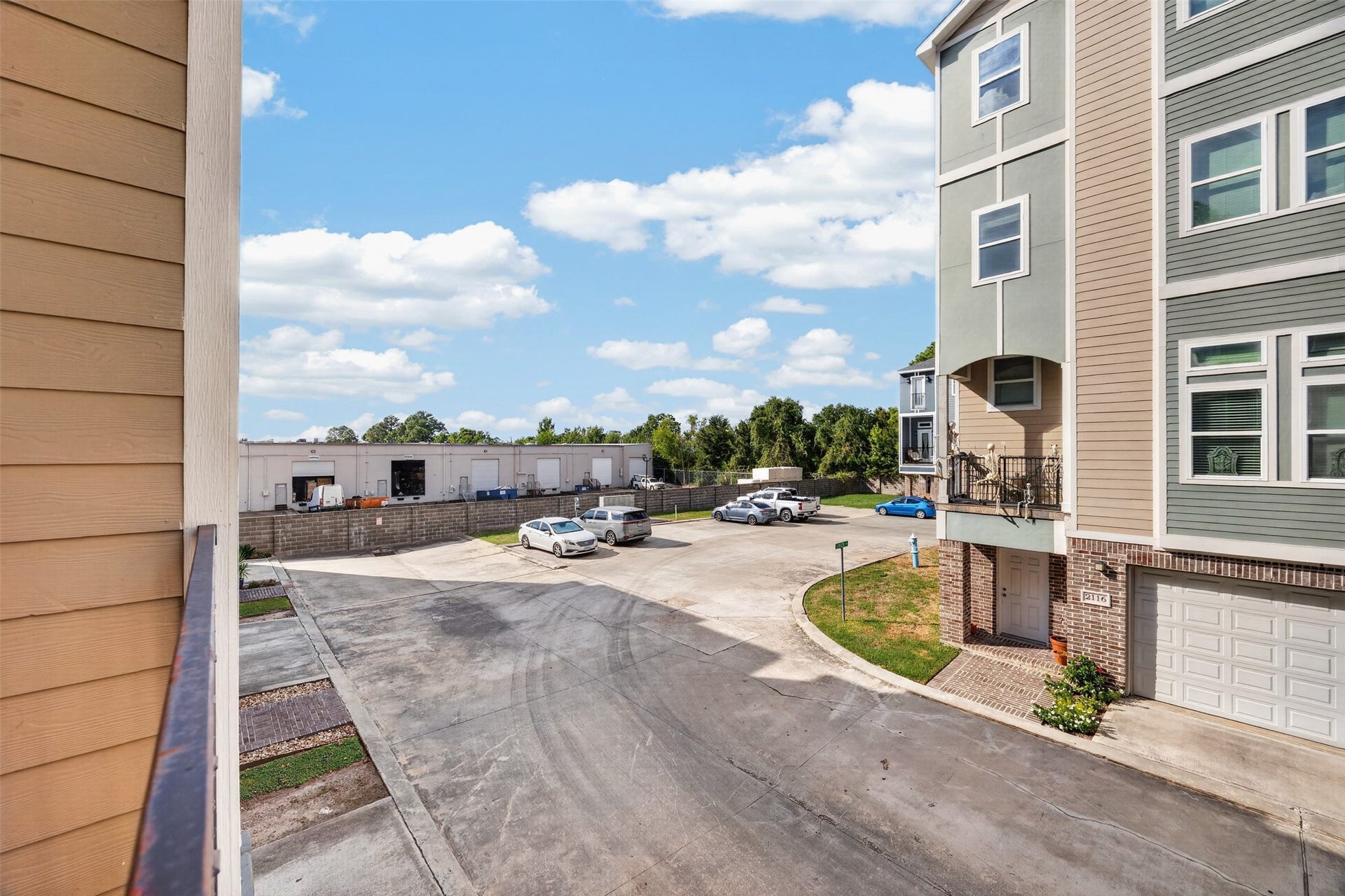 2121 Bidwell Drive, Houston, TX 77018