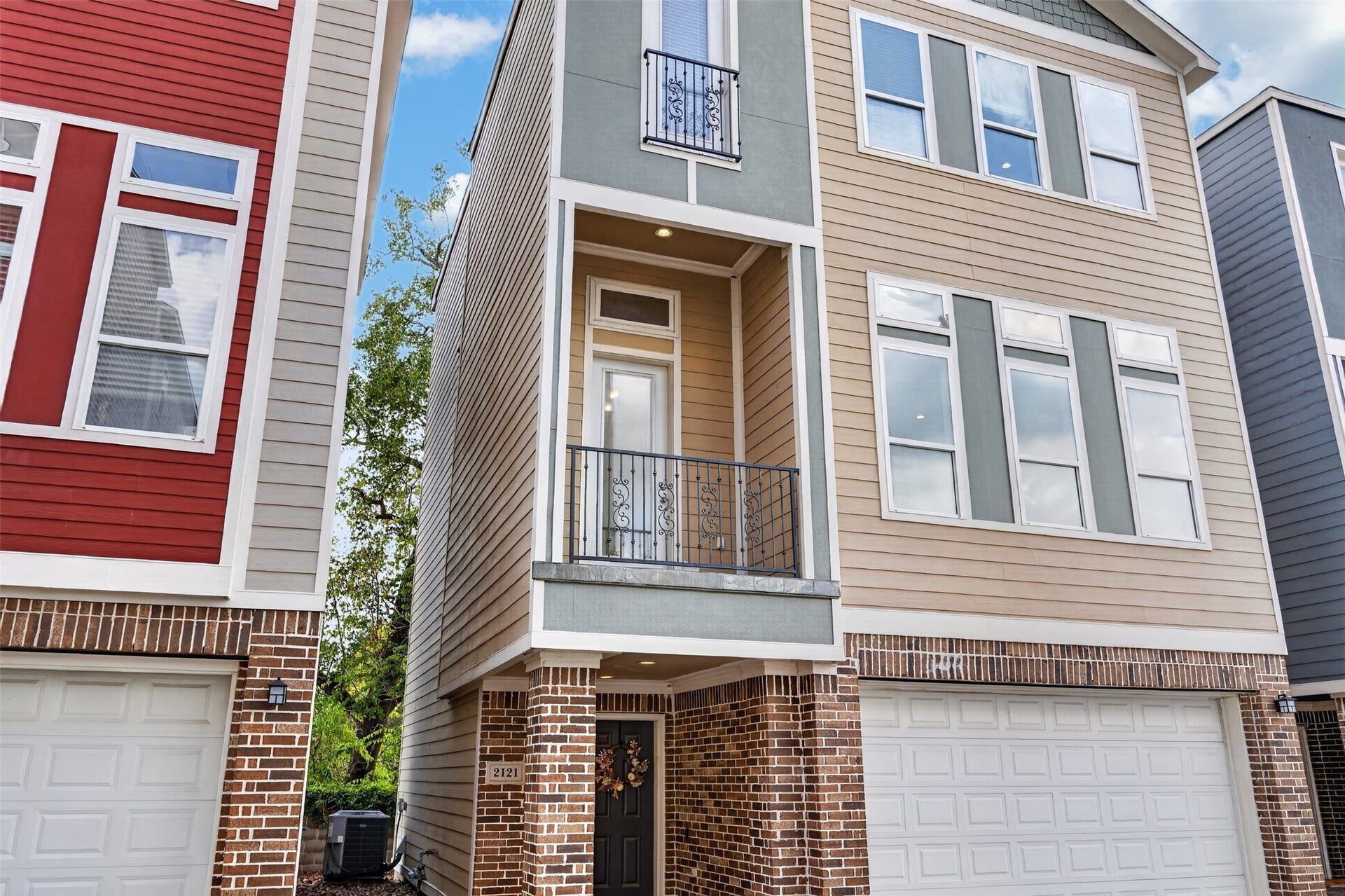 2121 Bidwell Drive, Houston, TX 77018