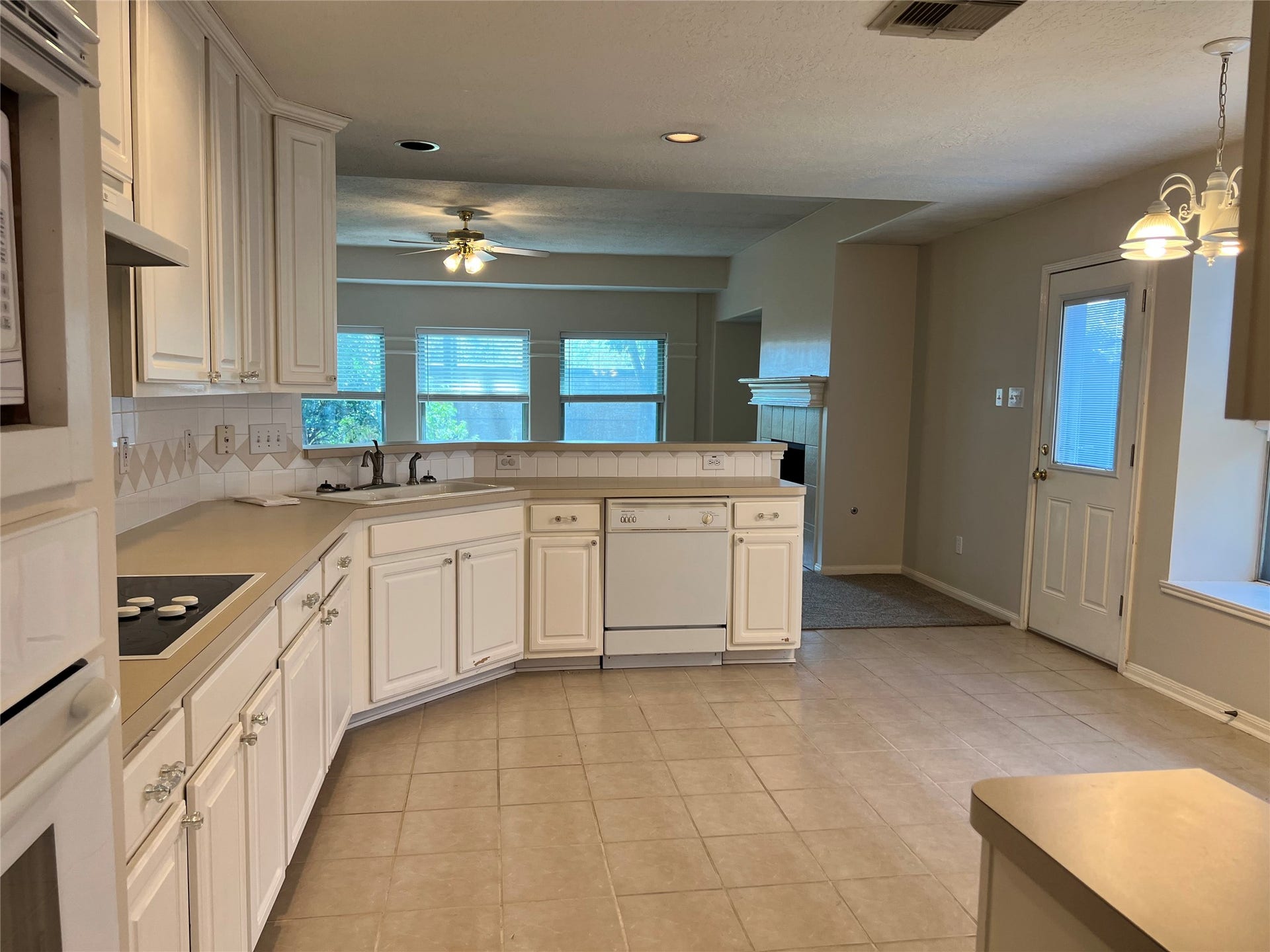 2005 Dawn Crest Court, League City, TX 77573