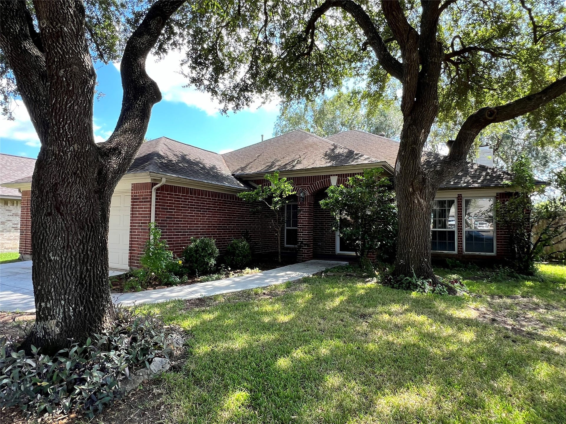 2005 Dawn Crest Court, League City, TX 77573