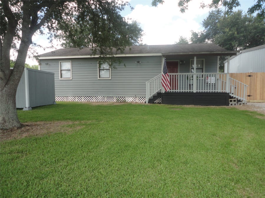 Property photo for 6820 Mississippi Road, Manvel, TX